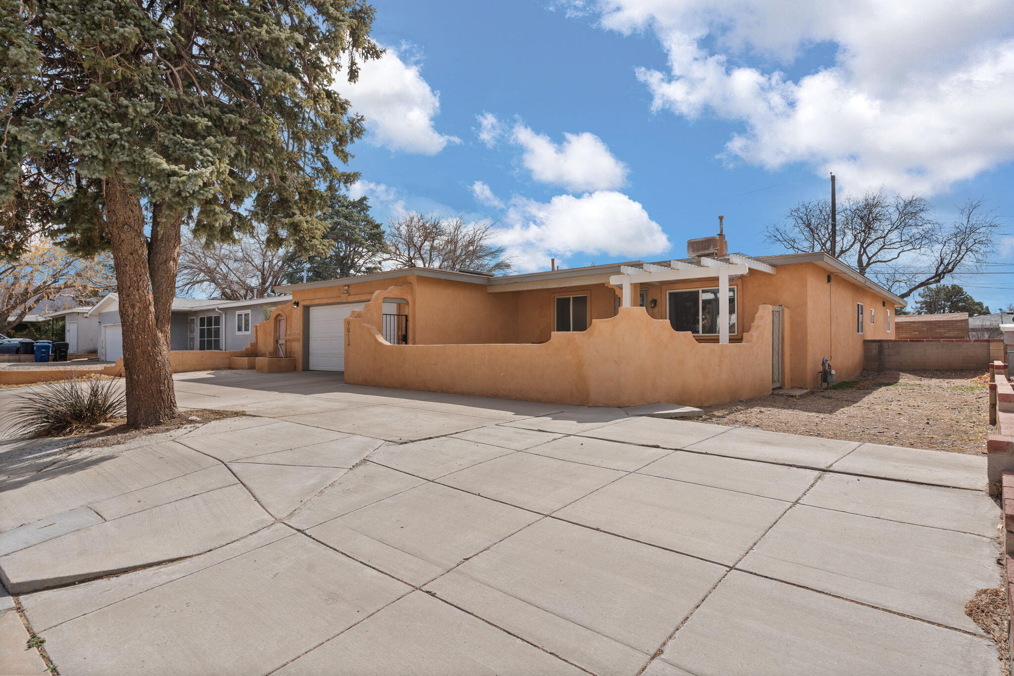 9812 MCKNIGHT Avenue NE