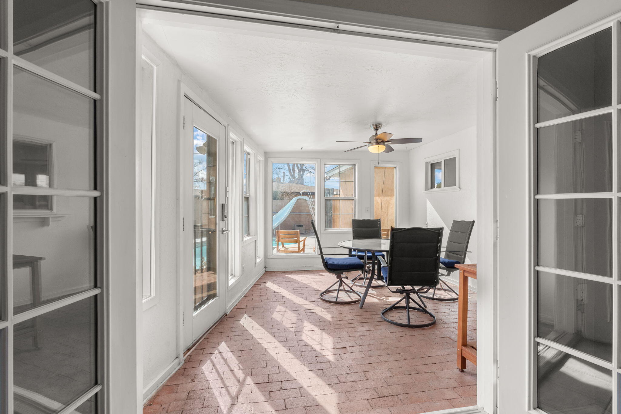 9812 MCKNIGHT Avenue NE