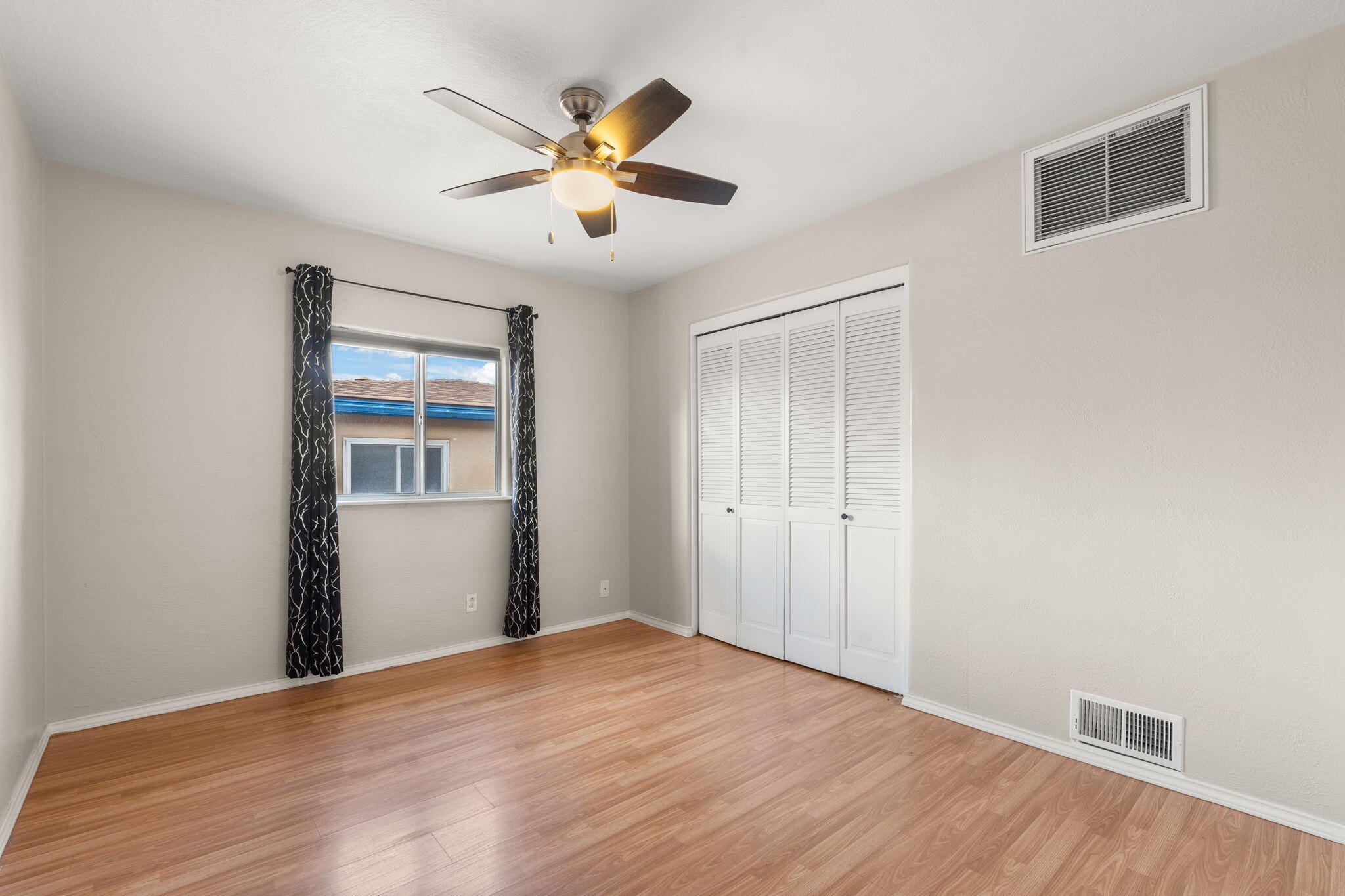 9812 MCKNIGHT Avenue NE