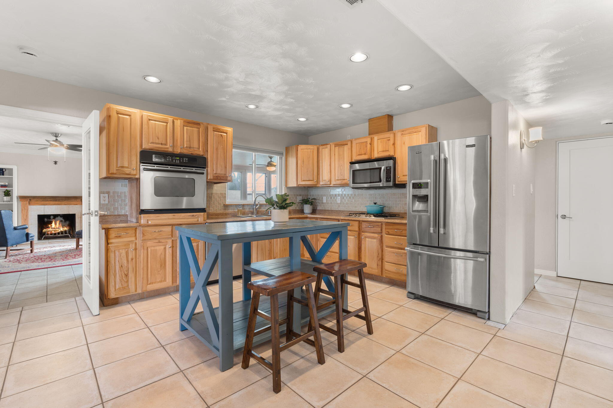 9812 MCKNIGHT Avenue NE