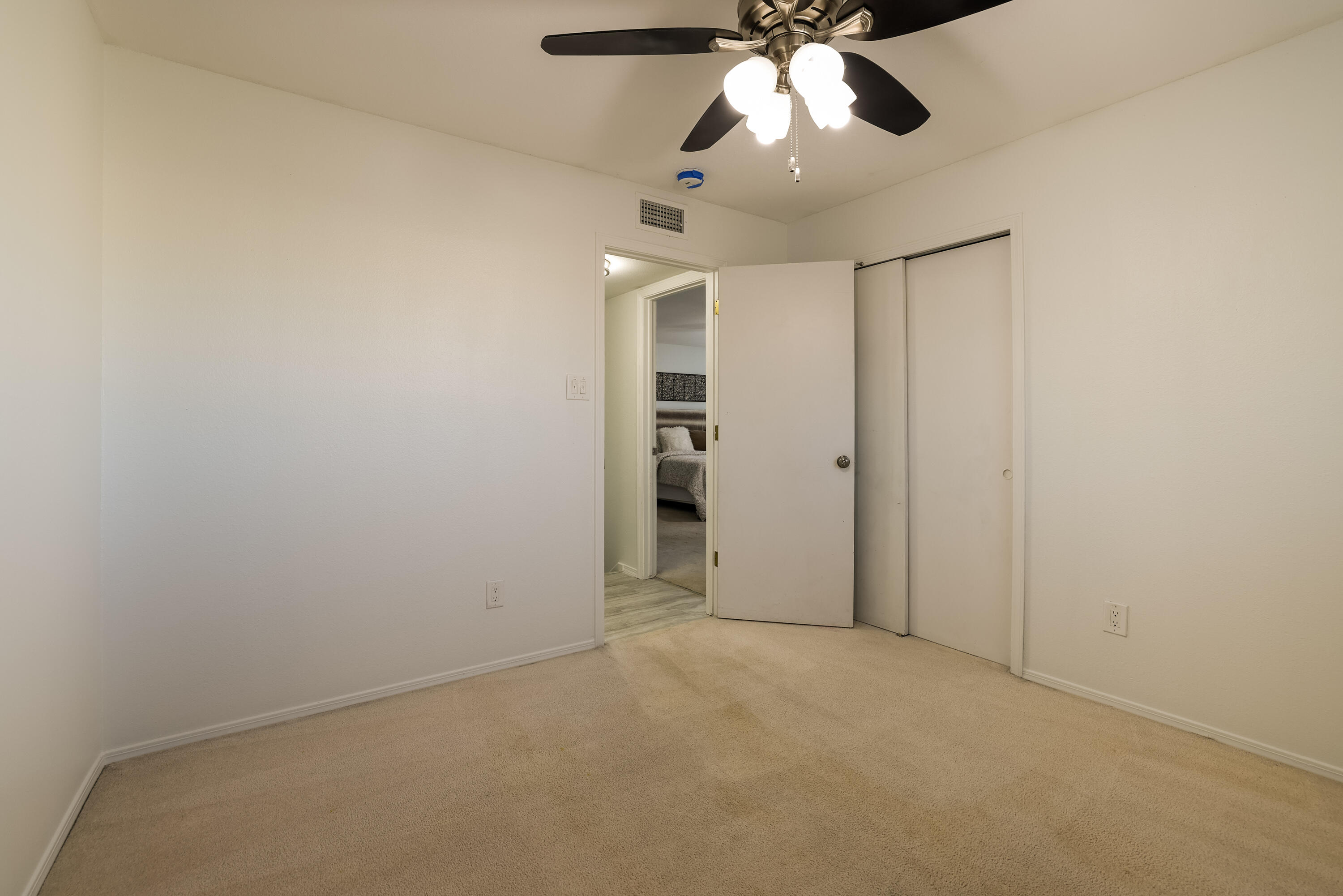 9605 LA PLAYA Street NE