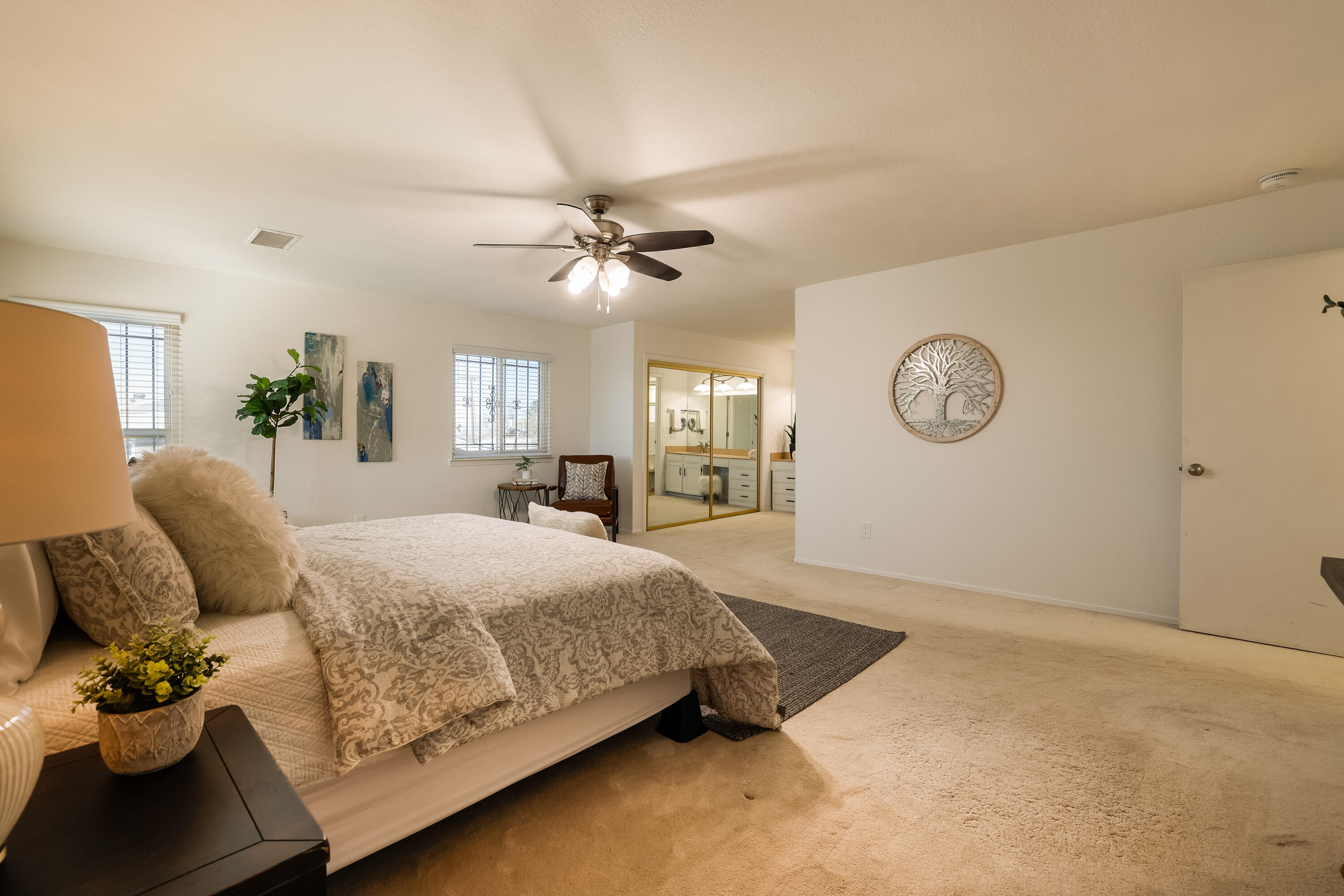 9605 LA PLAYA Street NE