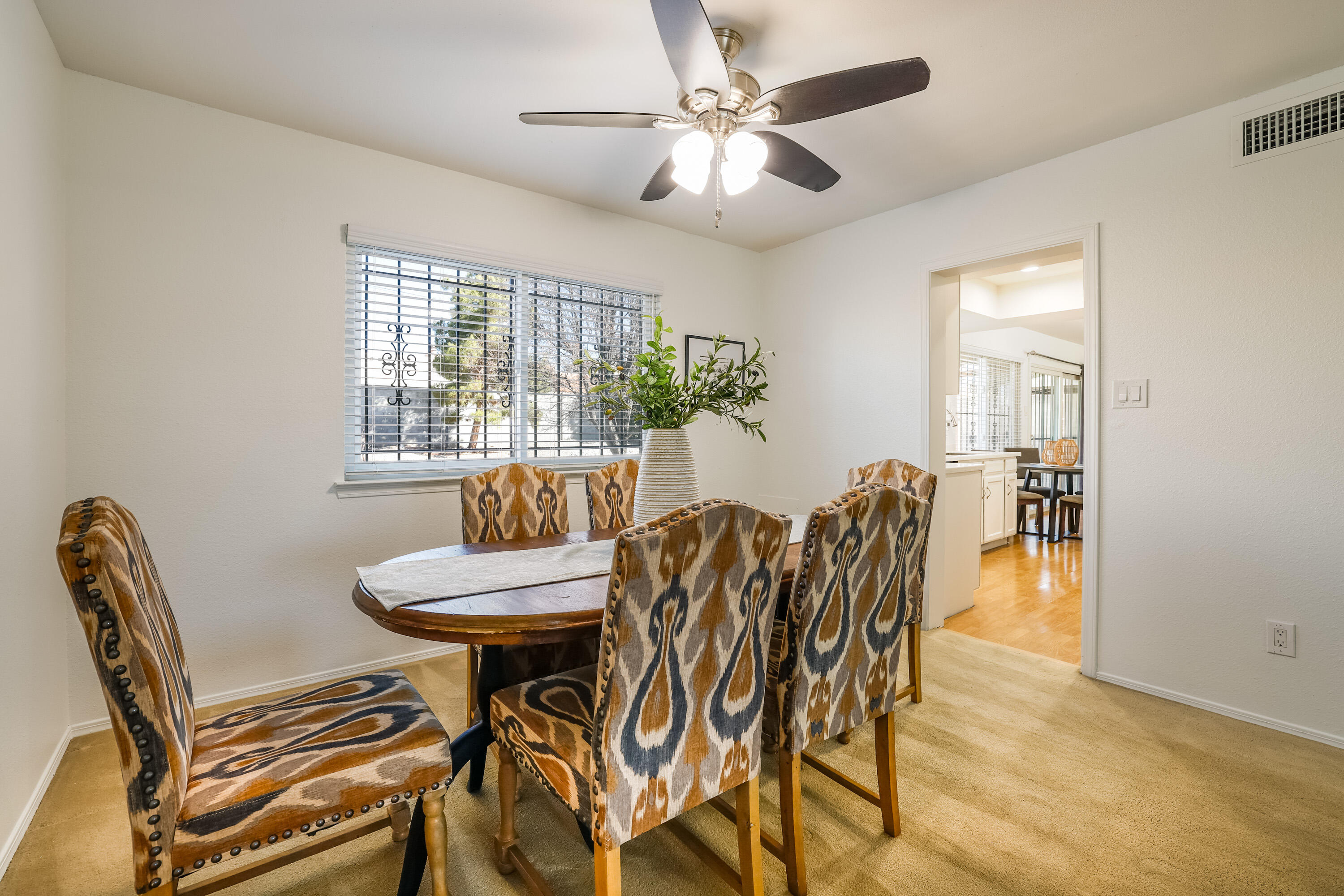 9605 LA PLAYA Street NE