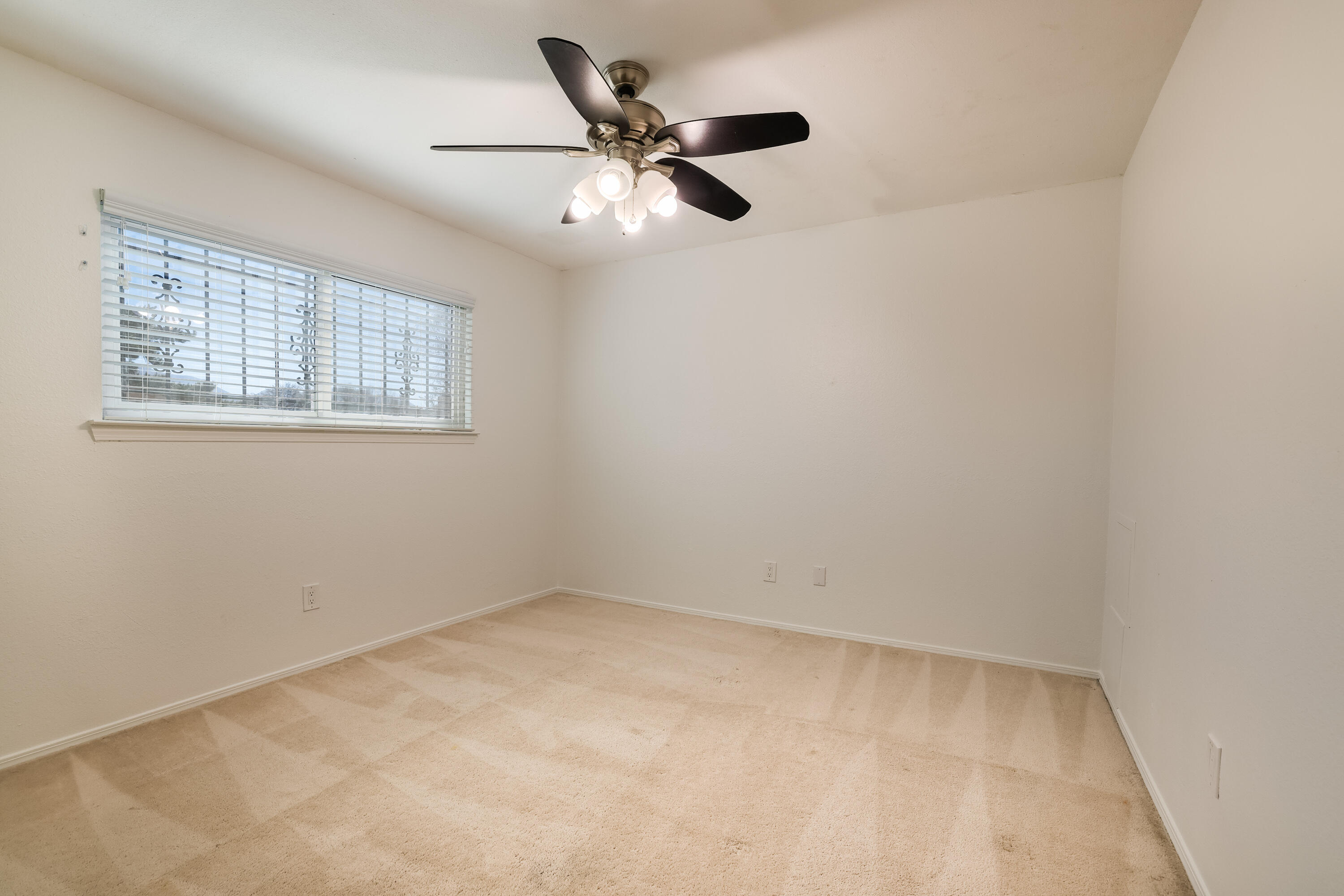 9605 LA PLAYA Street NE