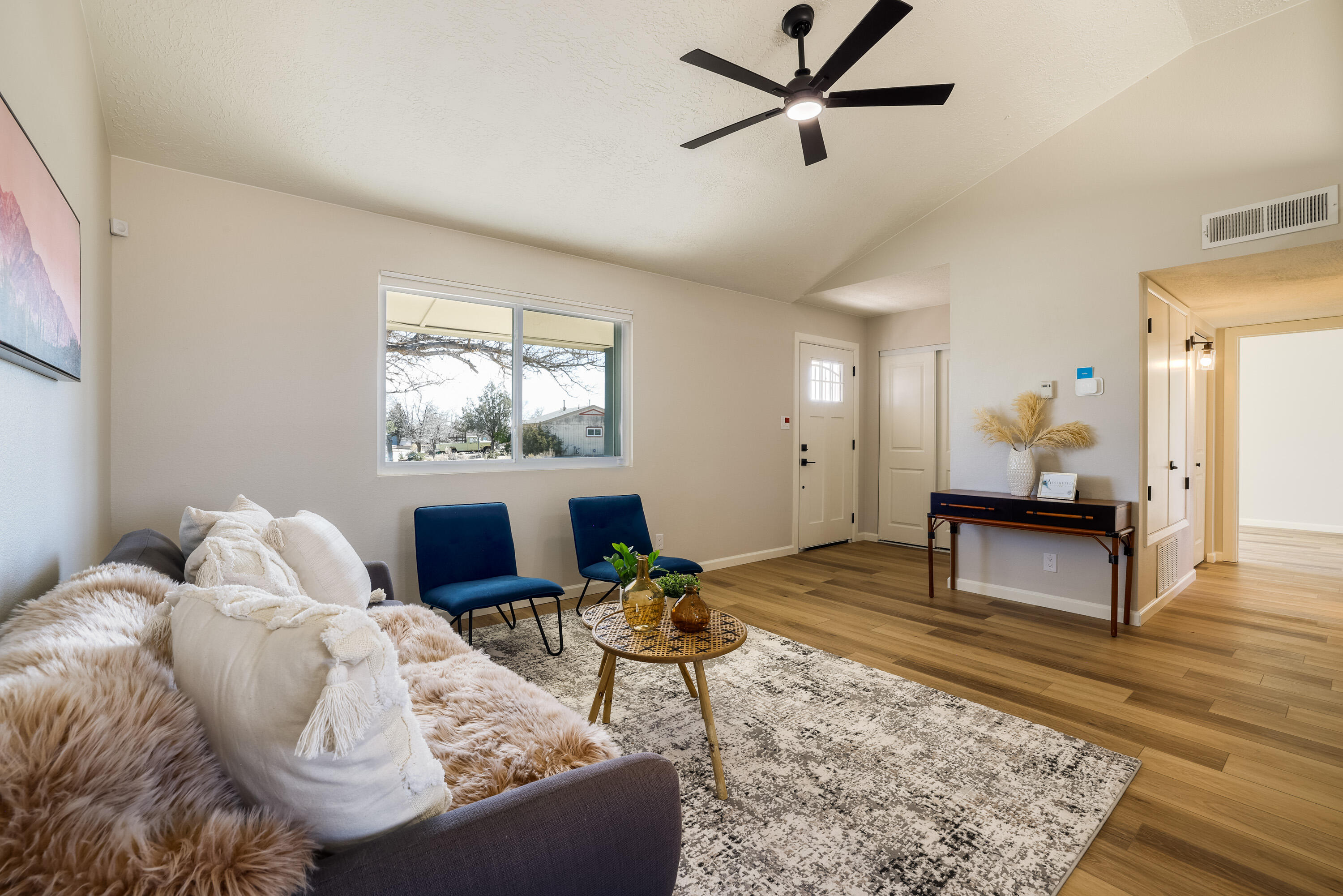 748 ORINOCO Drive SE