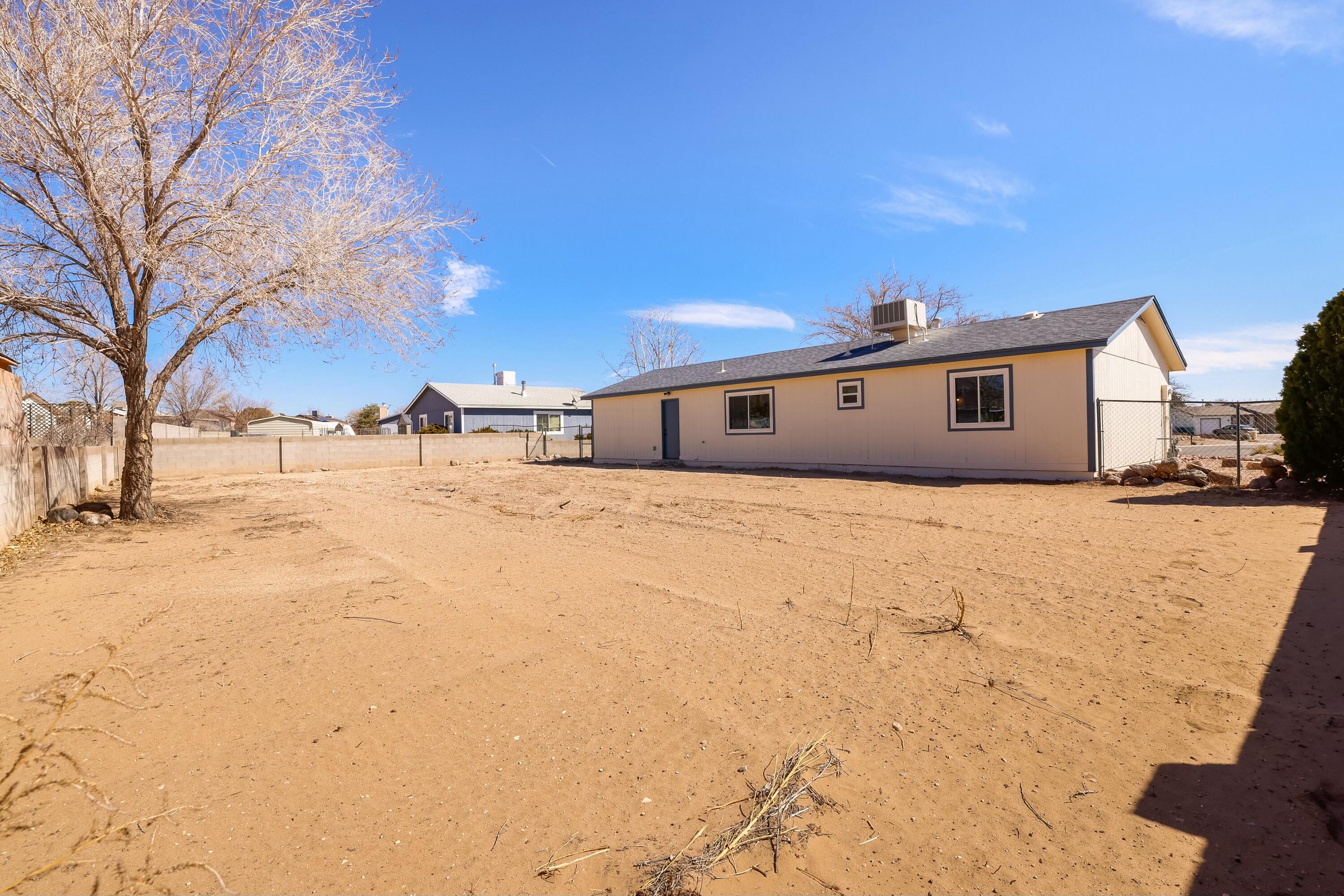 748 ORINOCO Drive SE