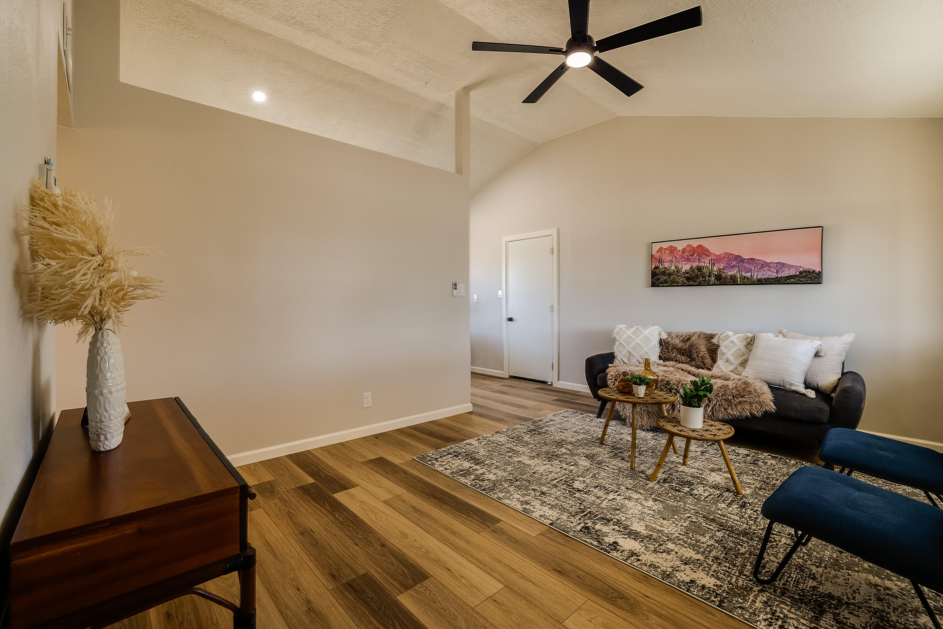 748 ORINOCO Drive SE