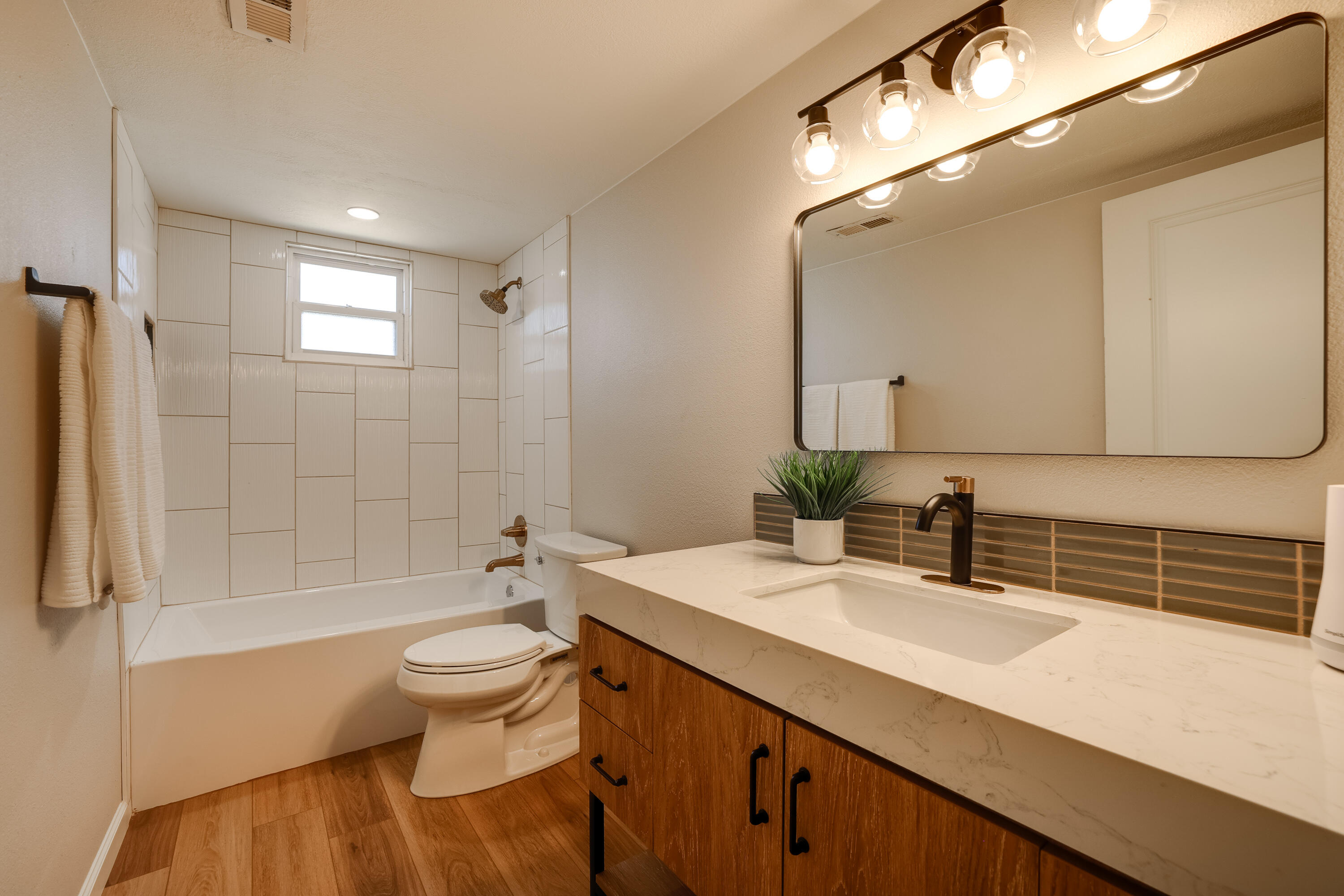 748 ORINOCO Drive SE