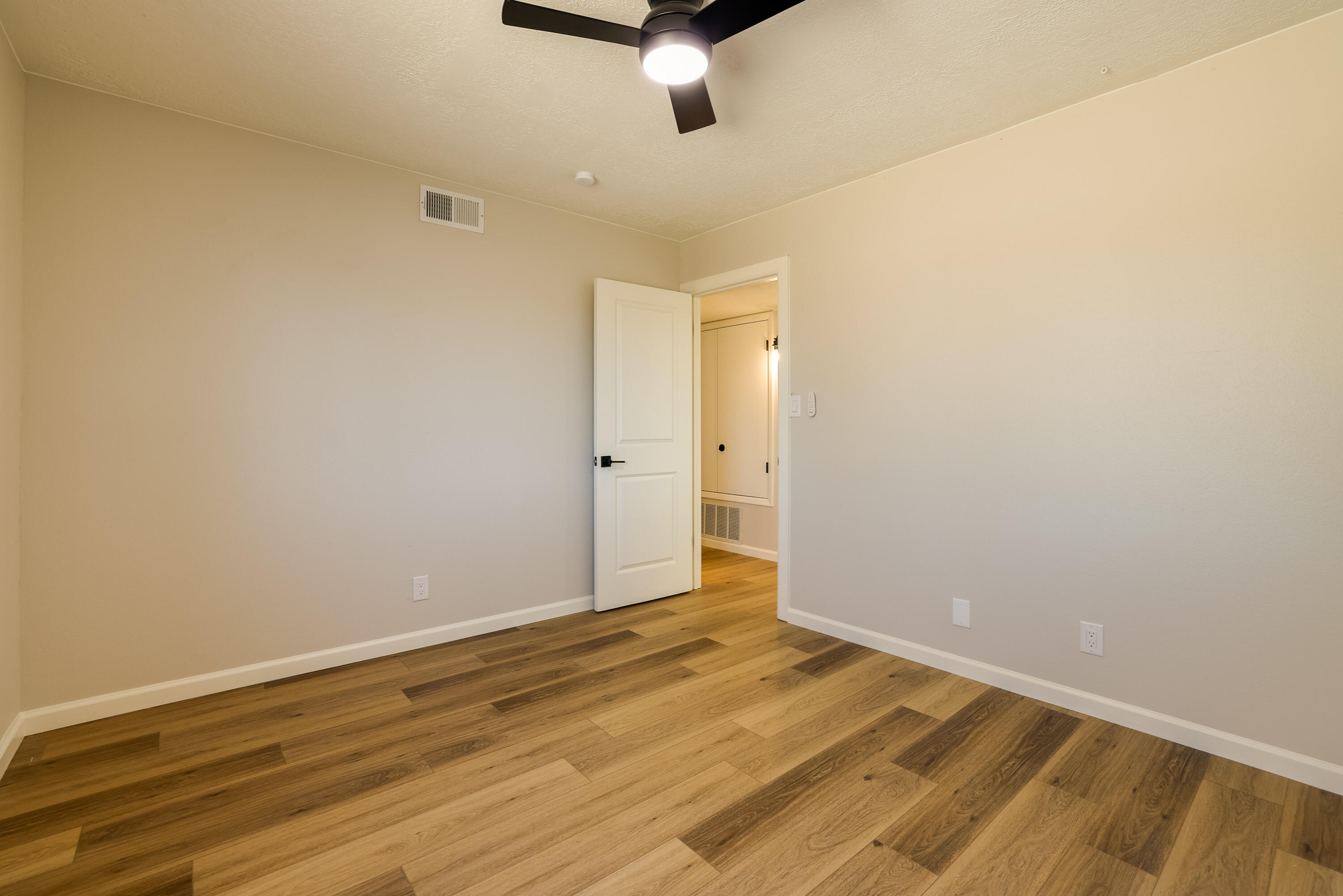 748 ORINOCO Drive SE