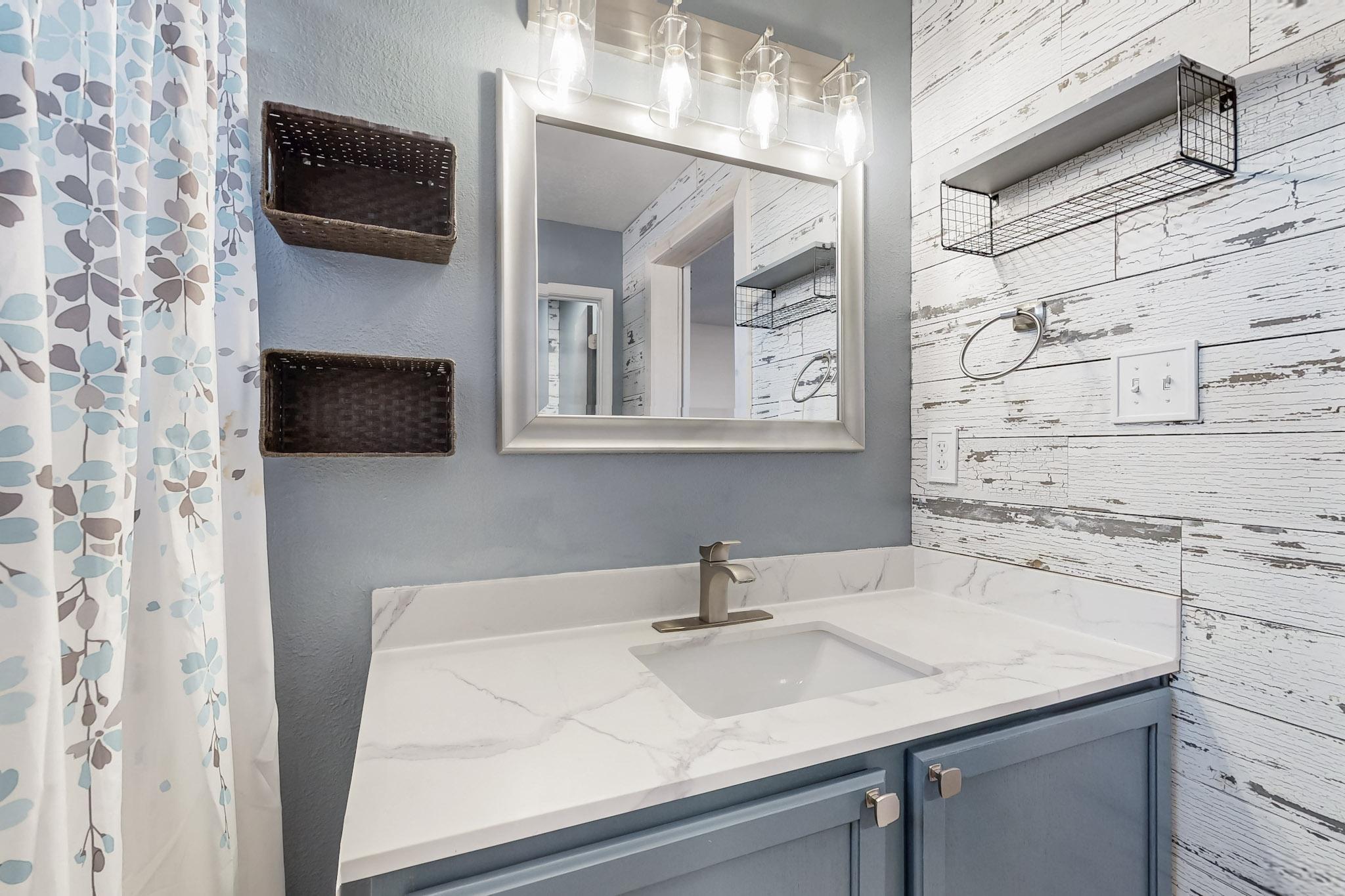 8015 VISTA ESTRELLA Lane SW