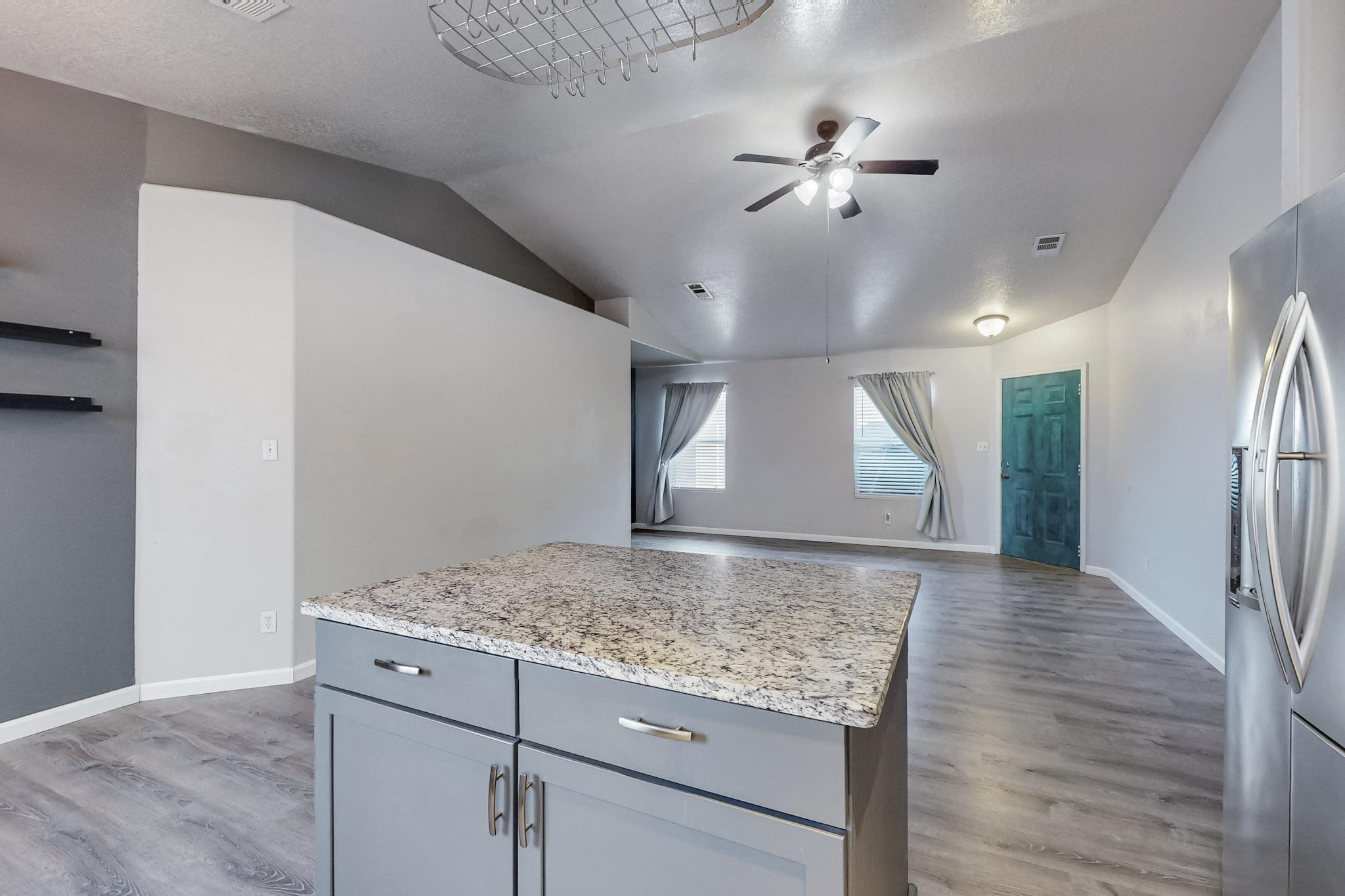 8015 VISTA ESTRELLA Lane SW