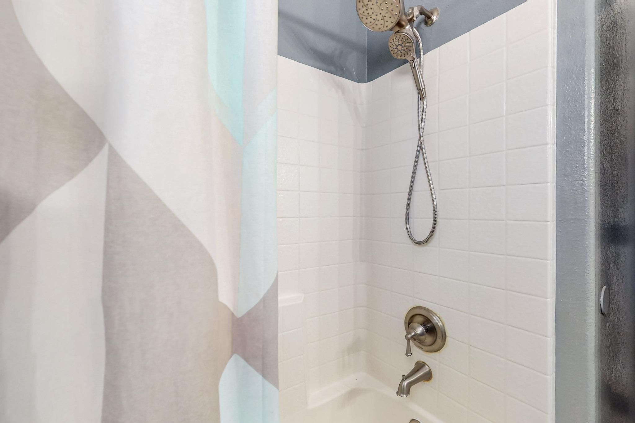 8015 VISTA ESTRELLA Lane SW