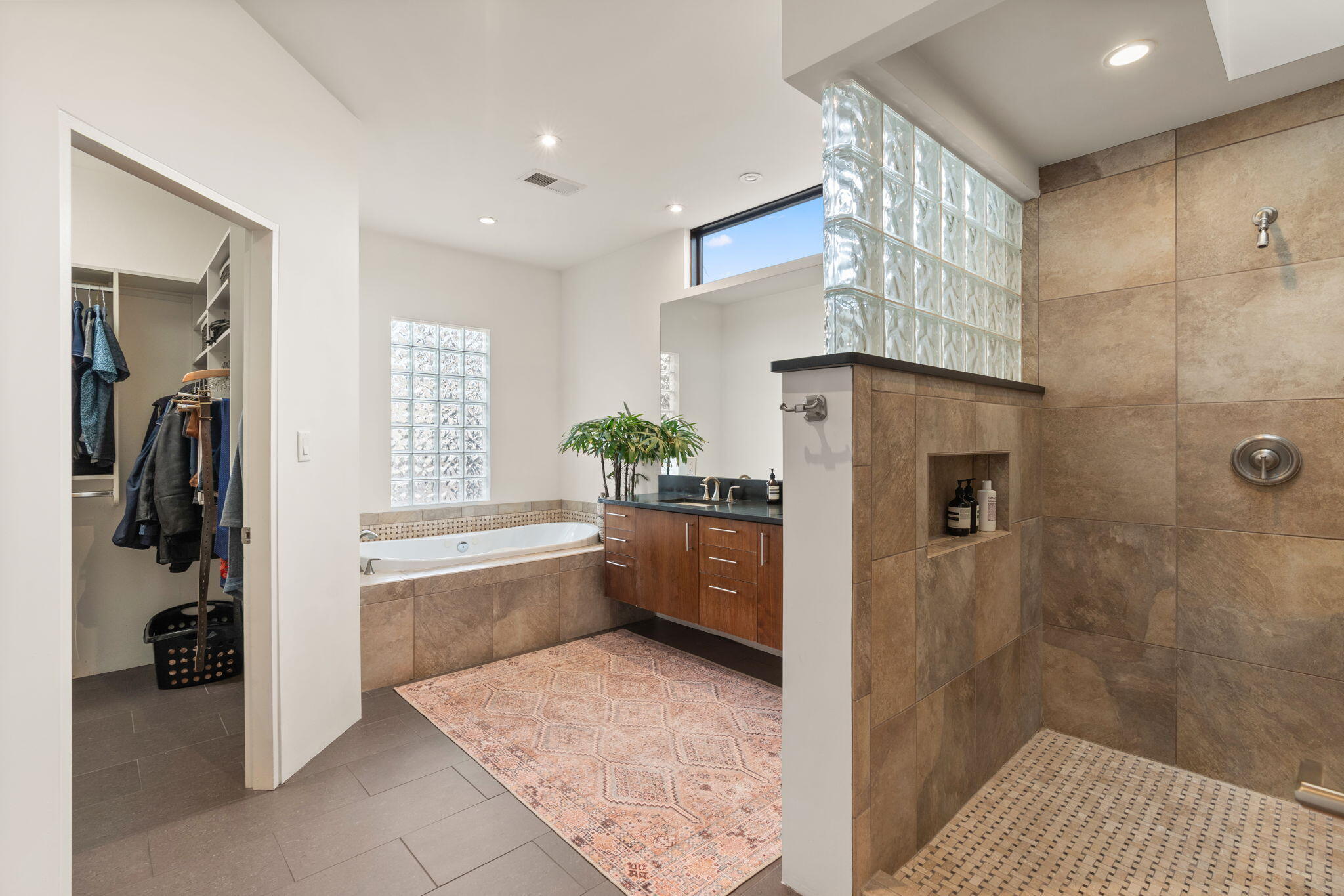 8 ANASAZI MEADOWS Court