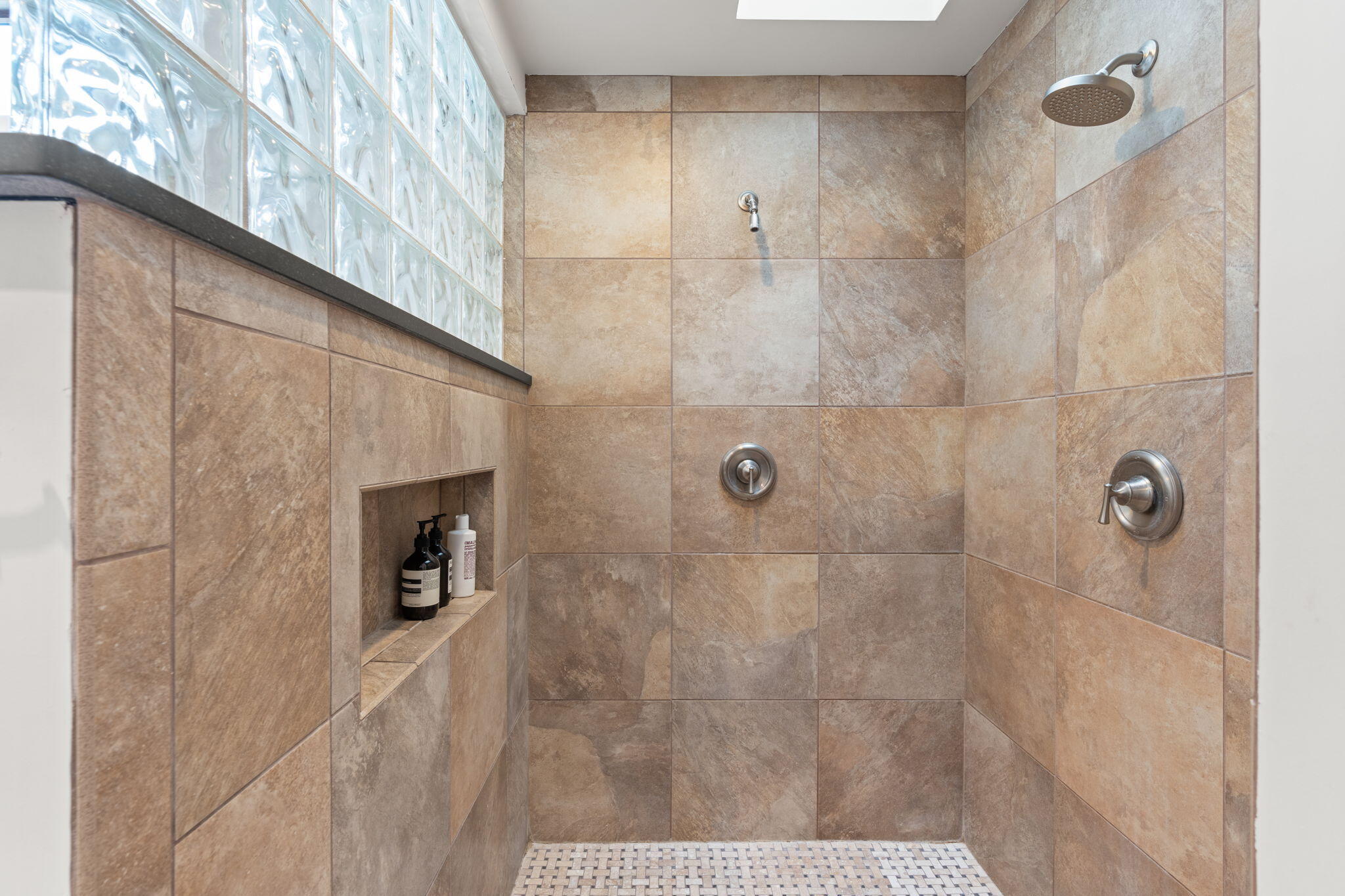 8 ANASAZI MEADOWS Court