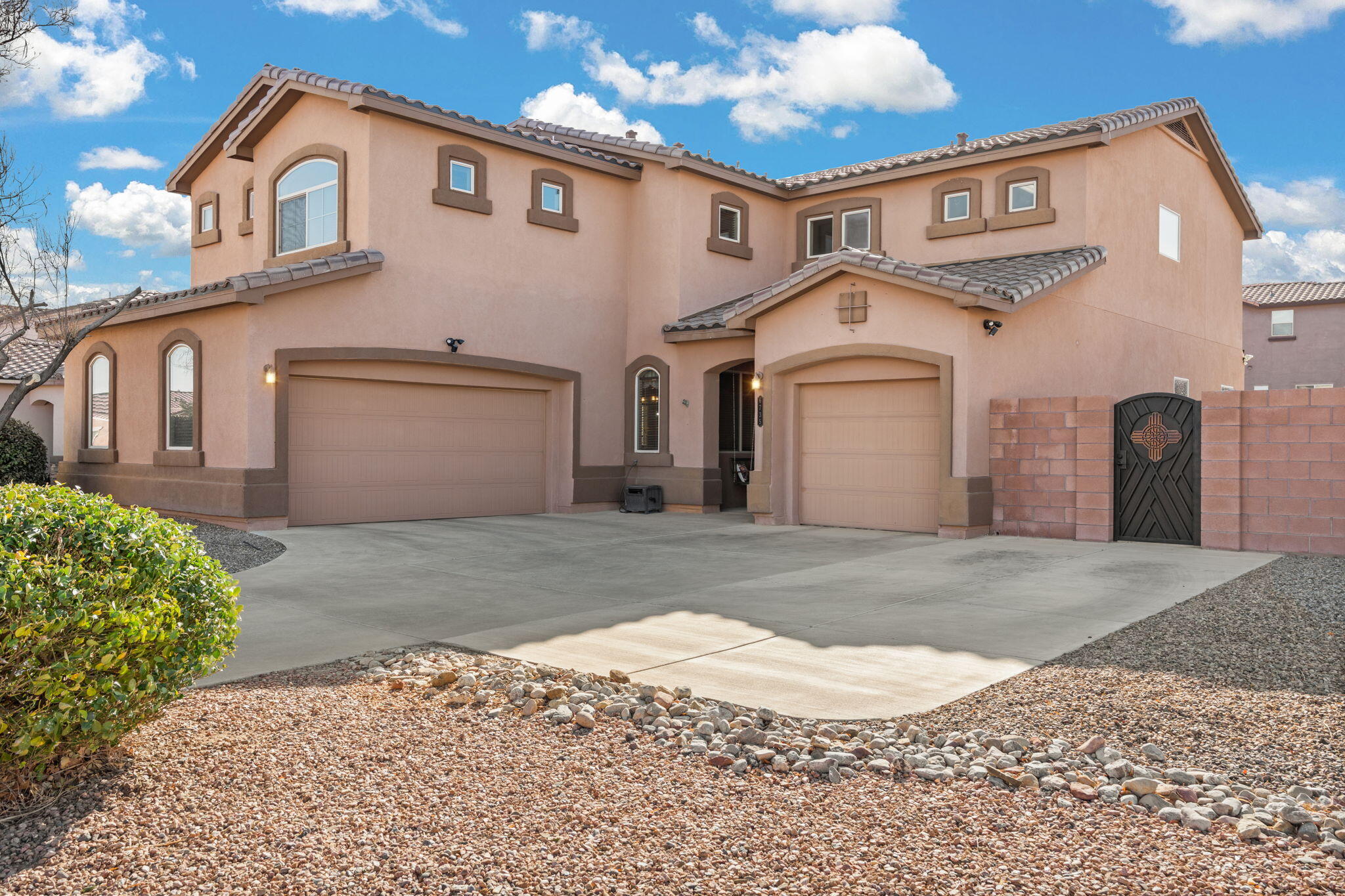 6735 METE SOL Drive NW