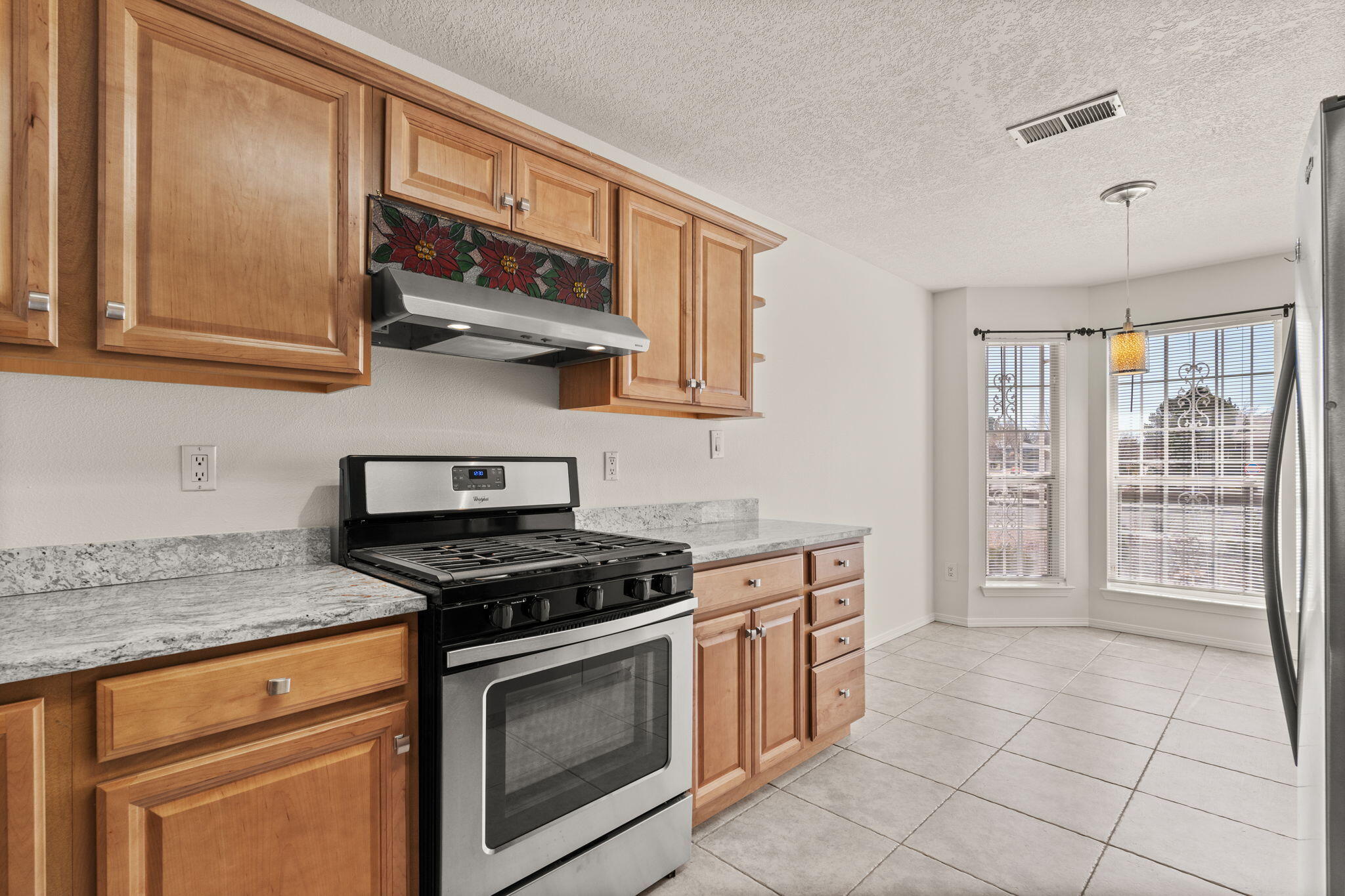 6783 FOREST HILLS Drive NE