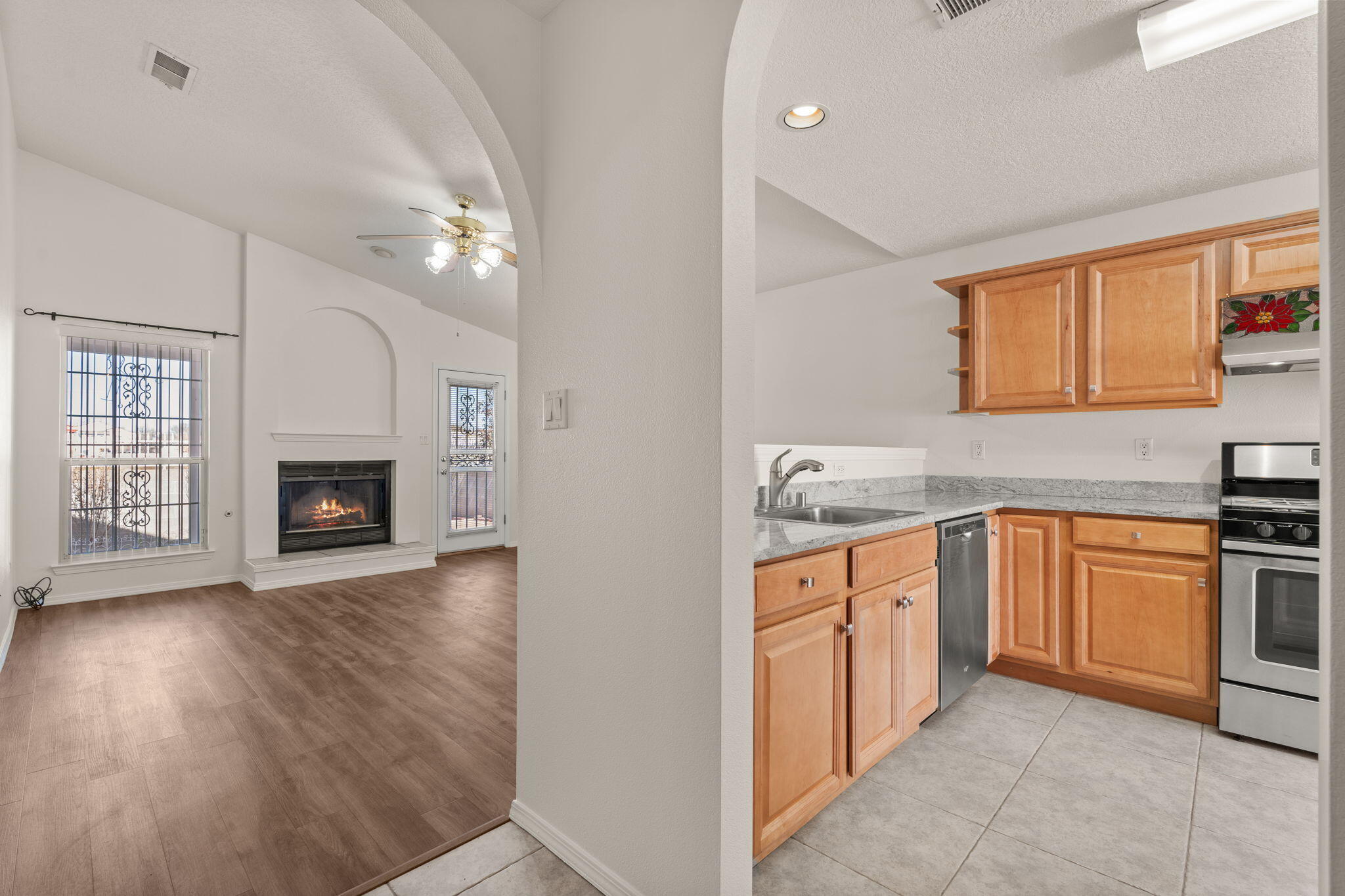 6783 FOREST HILLS Drive NE