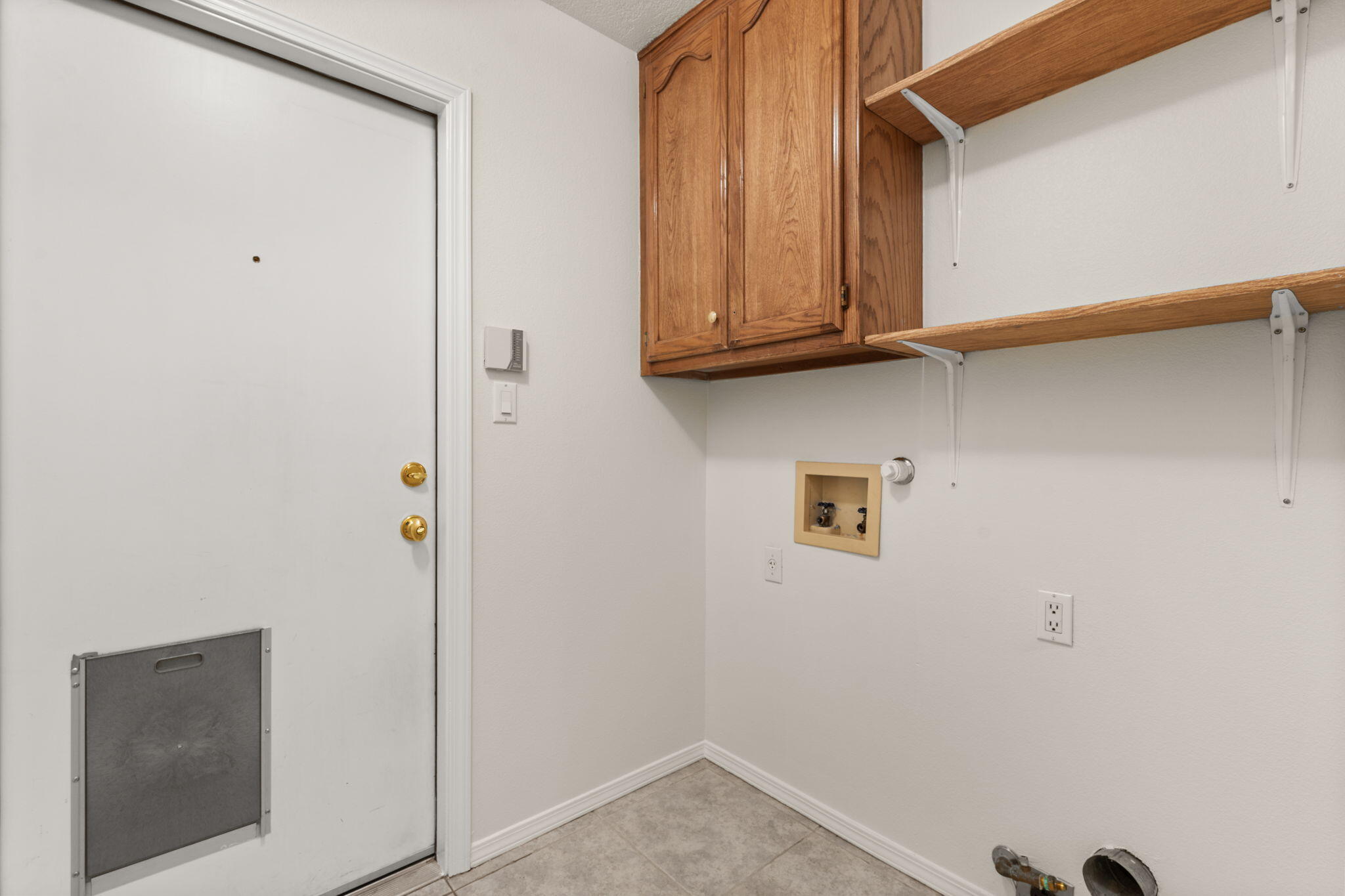 6783 FOREST HILLS Drive NE