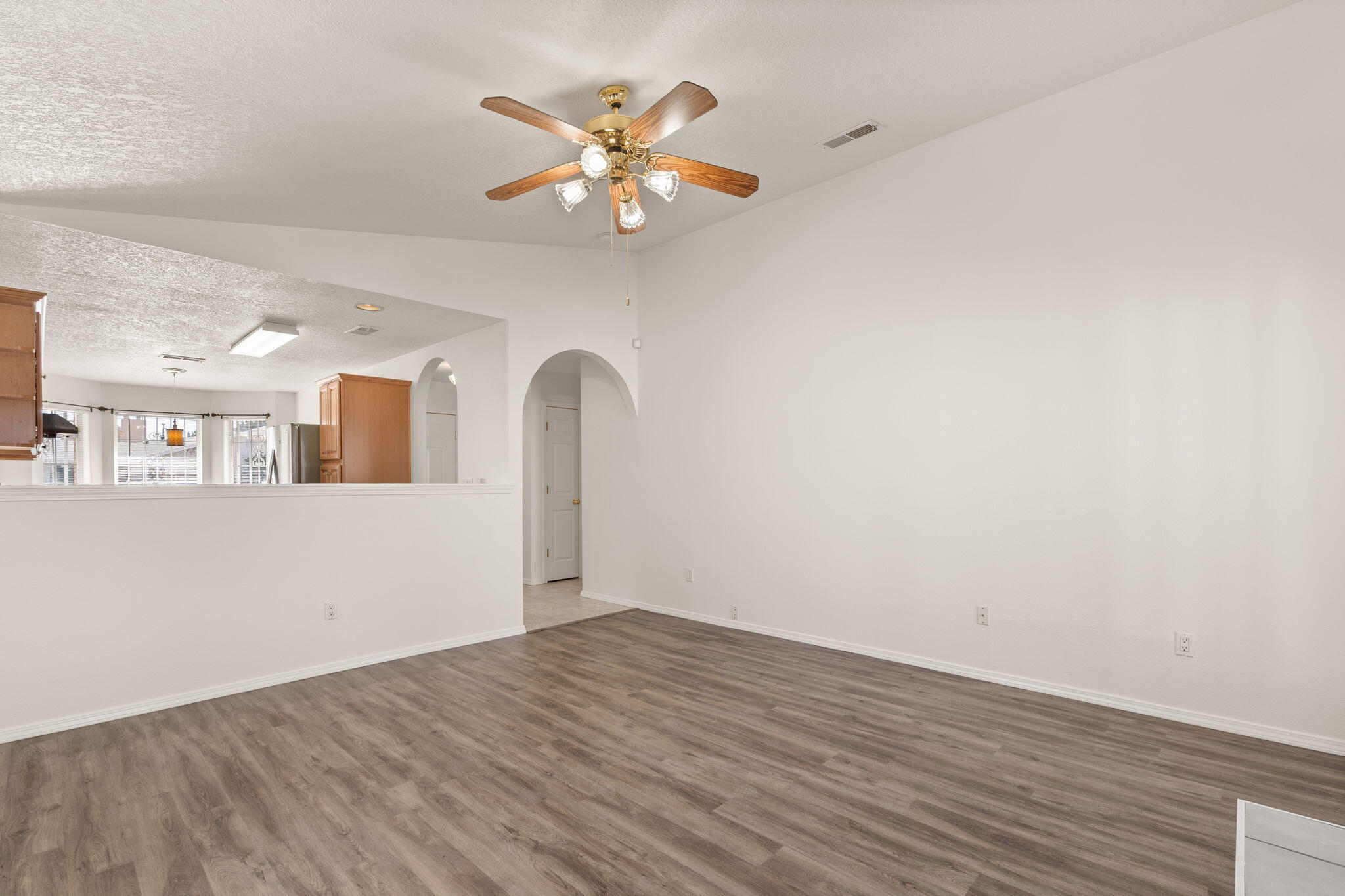 6783 FOREST HILLS Drive NE