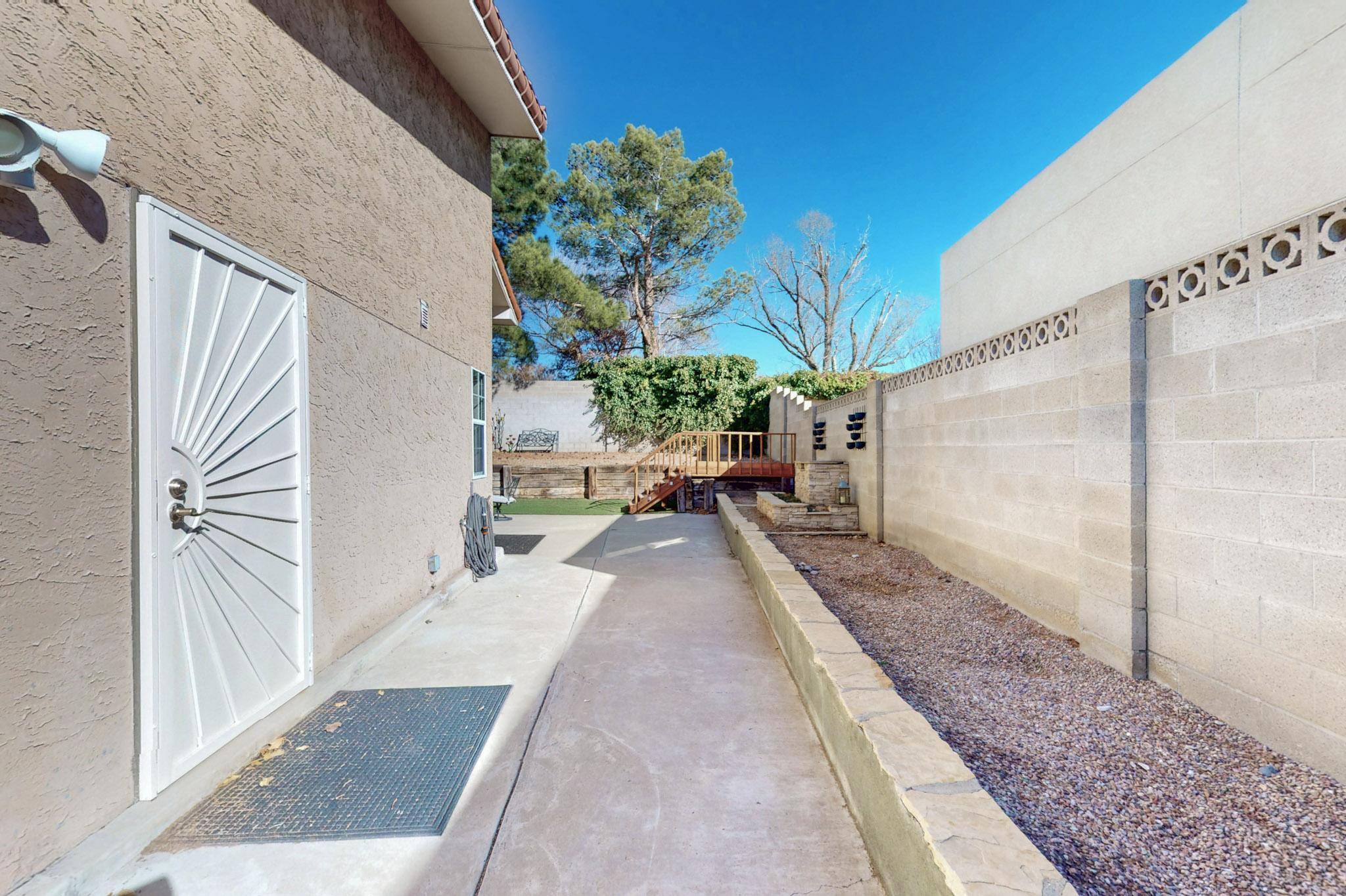 7324 LEW WALLACE Drive NE