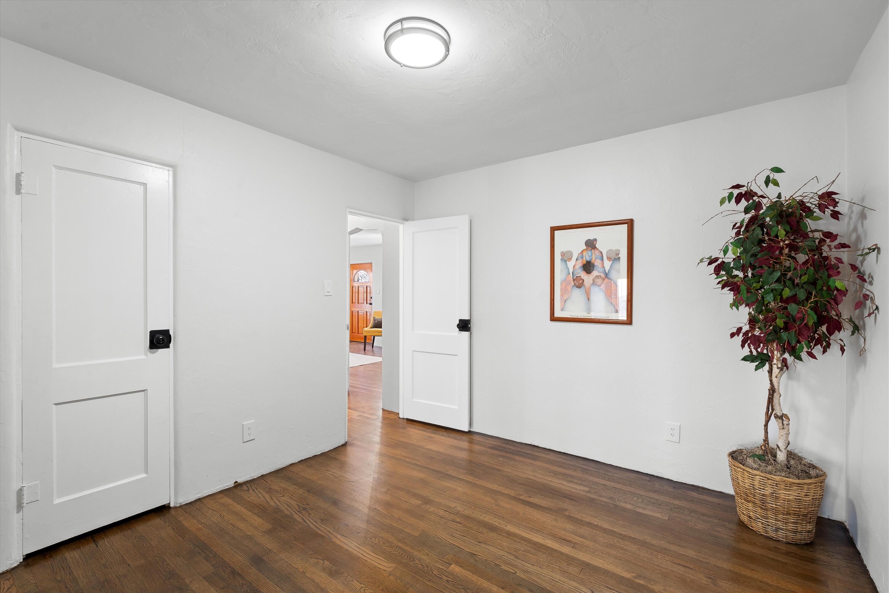 515 DELAMAR Avenue NW