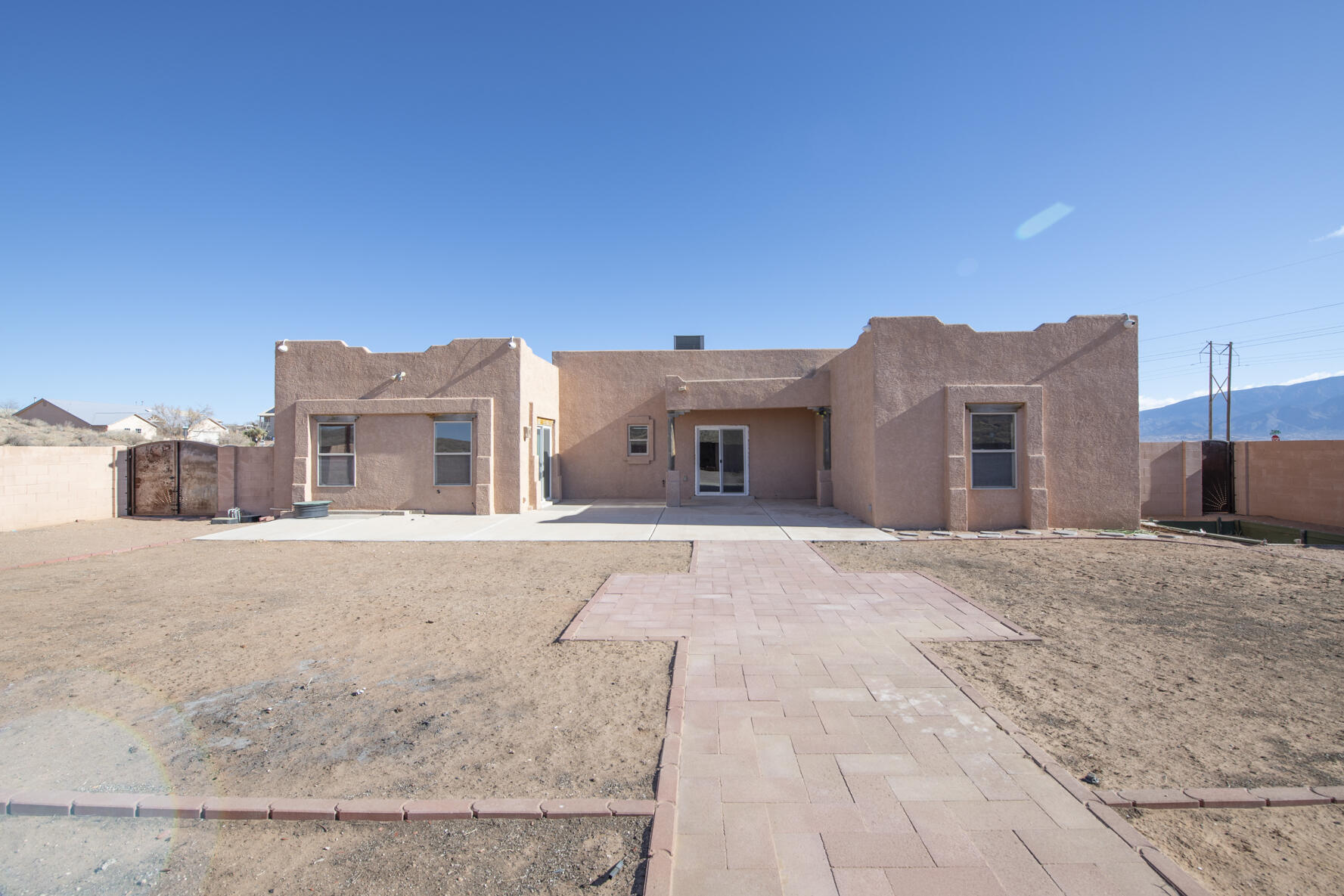 5000 BARANCA Drive NE