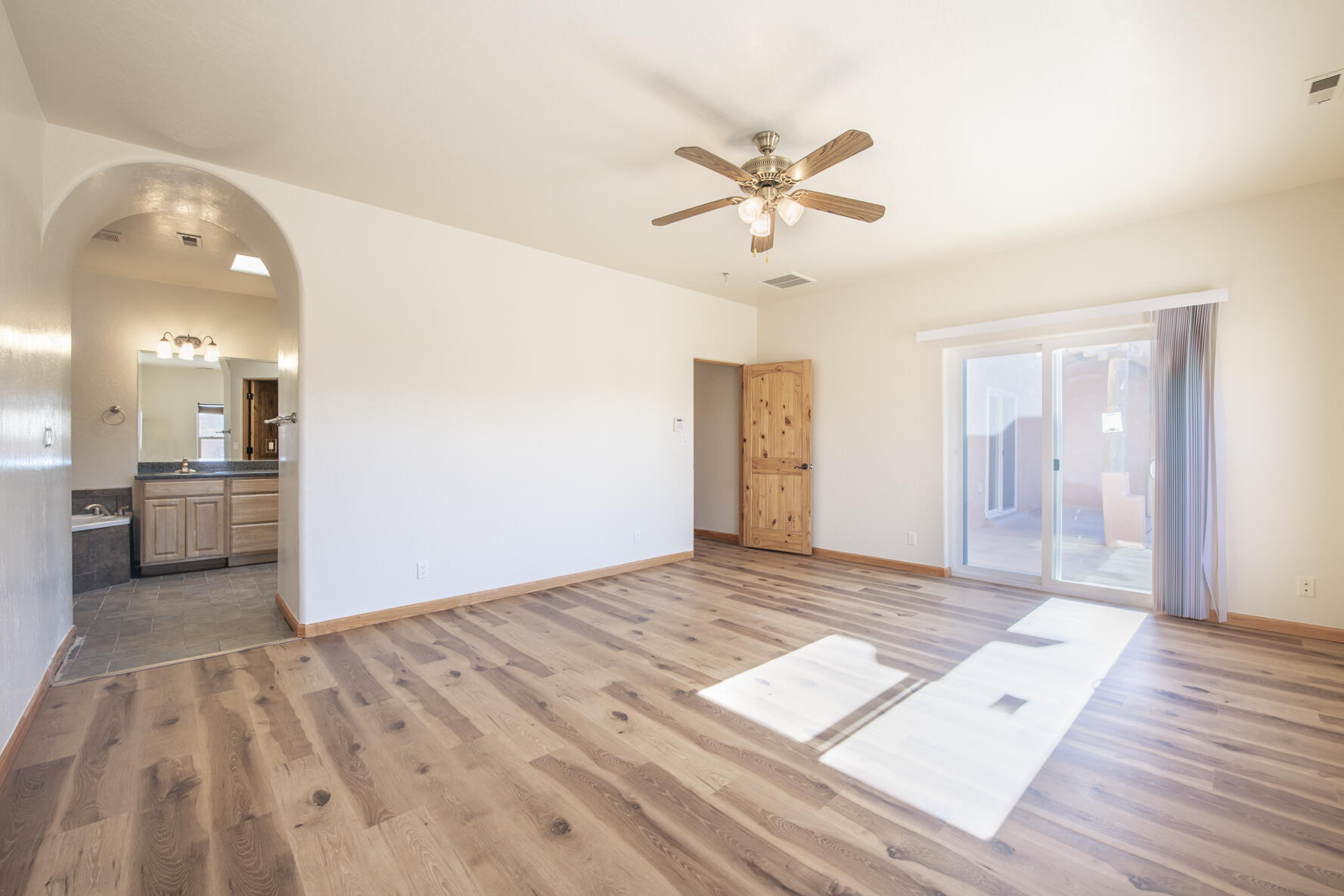 5000 BARANCA Drive NE