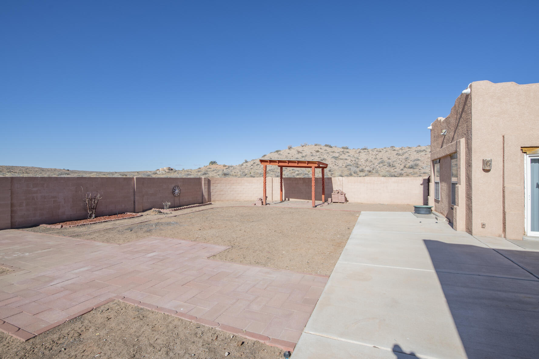 5000 BARANCA Drive NE