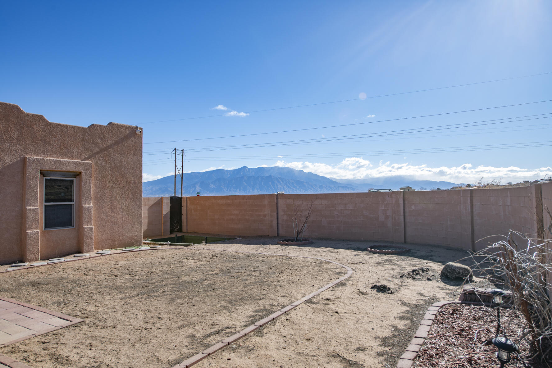 5000 BARANCA Drive NE