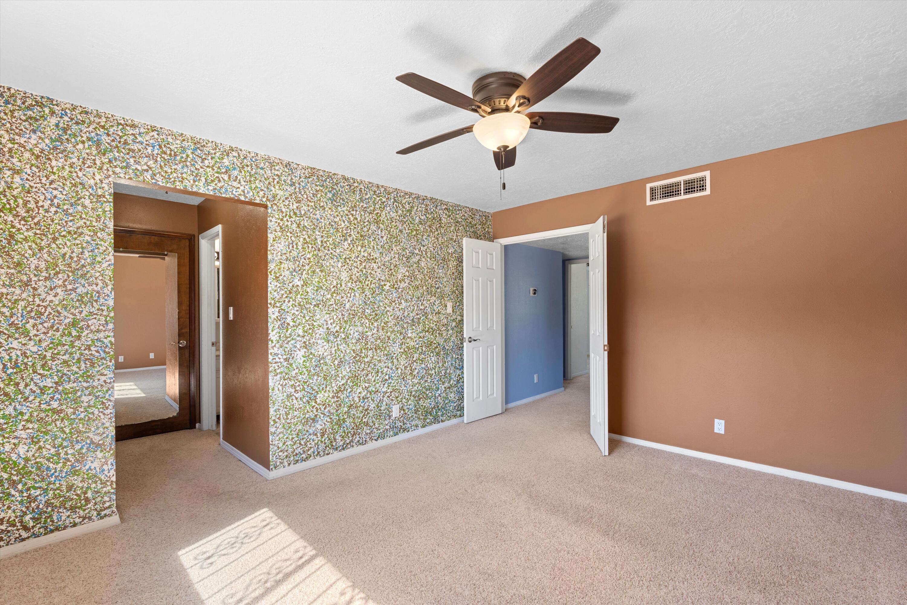 5218 COLLEGE HEIGHTS Drive NW