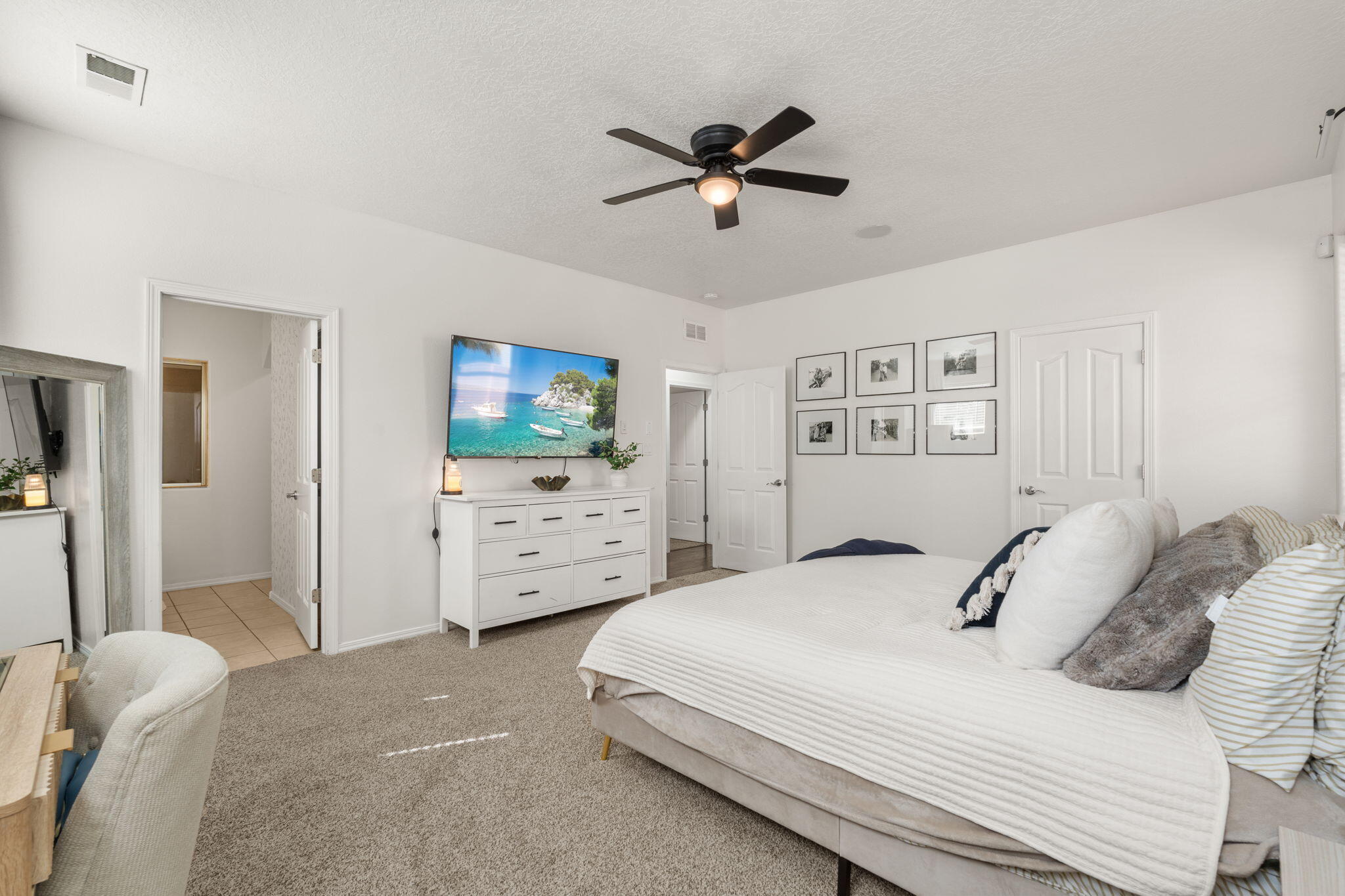 5872 ERMEMIN Avenue NW