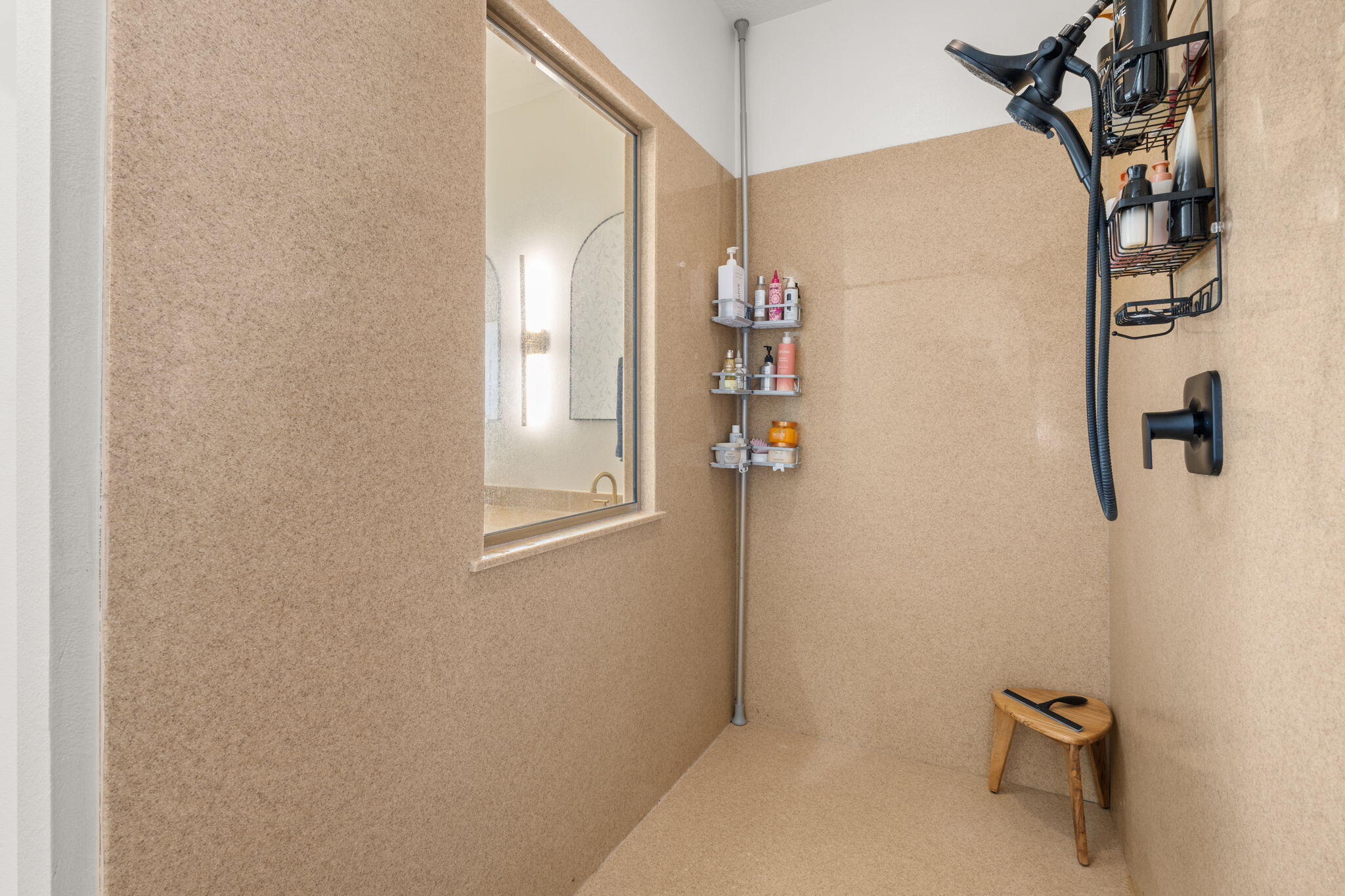 5872 ERMEMIN Avenue NW