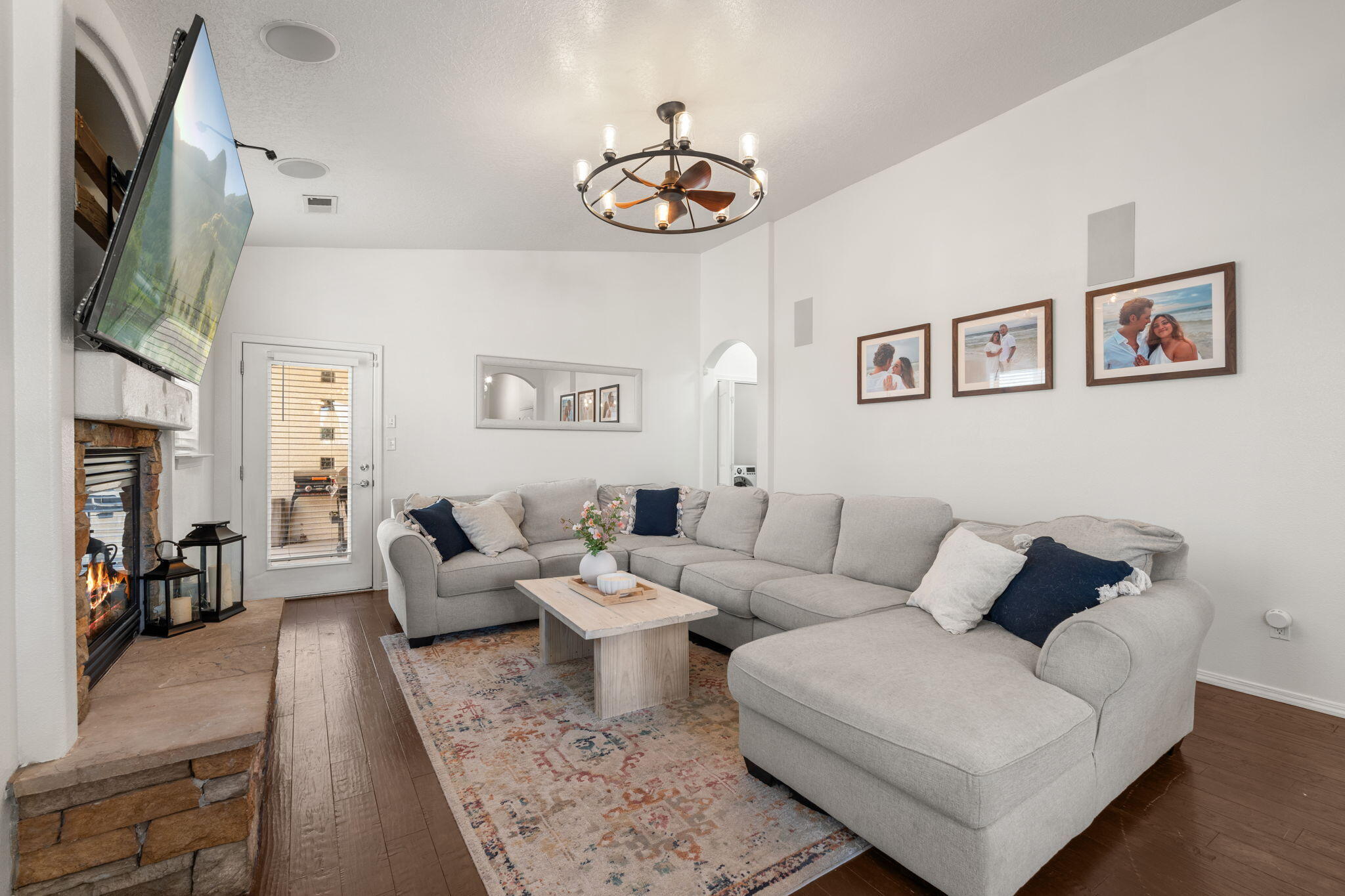 5872 ERMEMIN Avenue NW