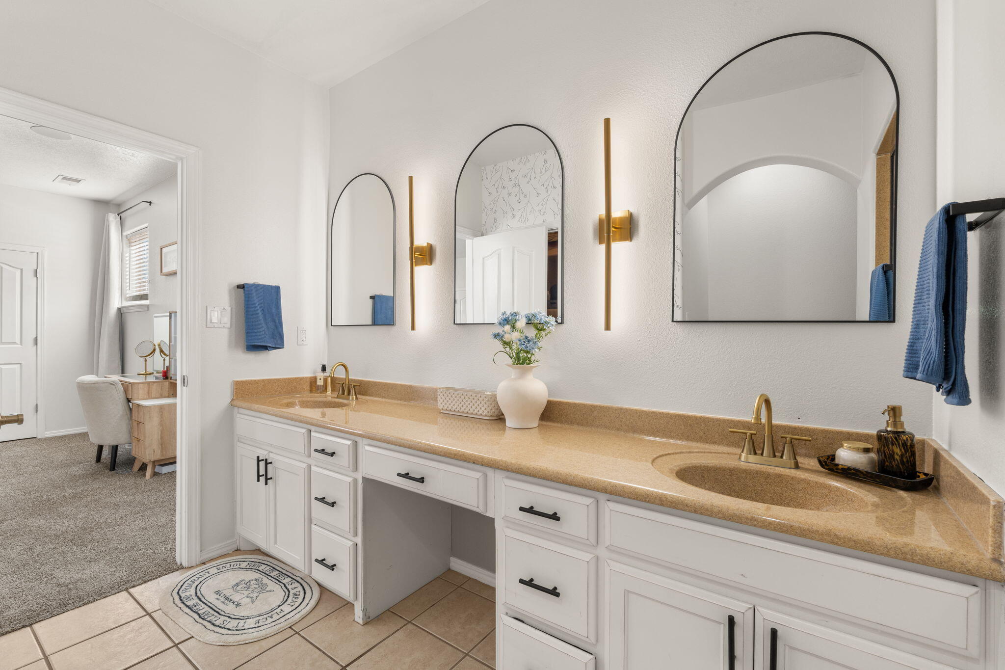 5872 ERMEMIN Avenue NW