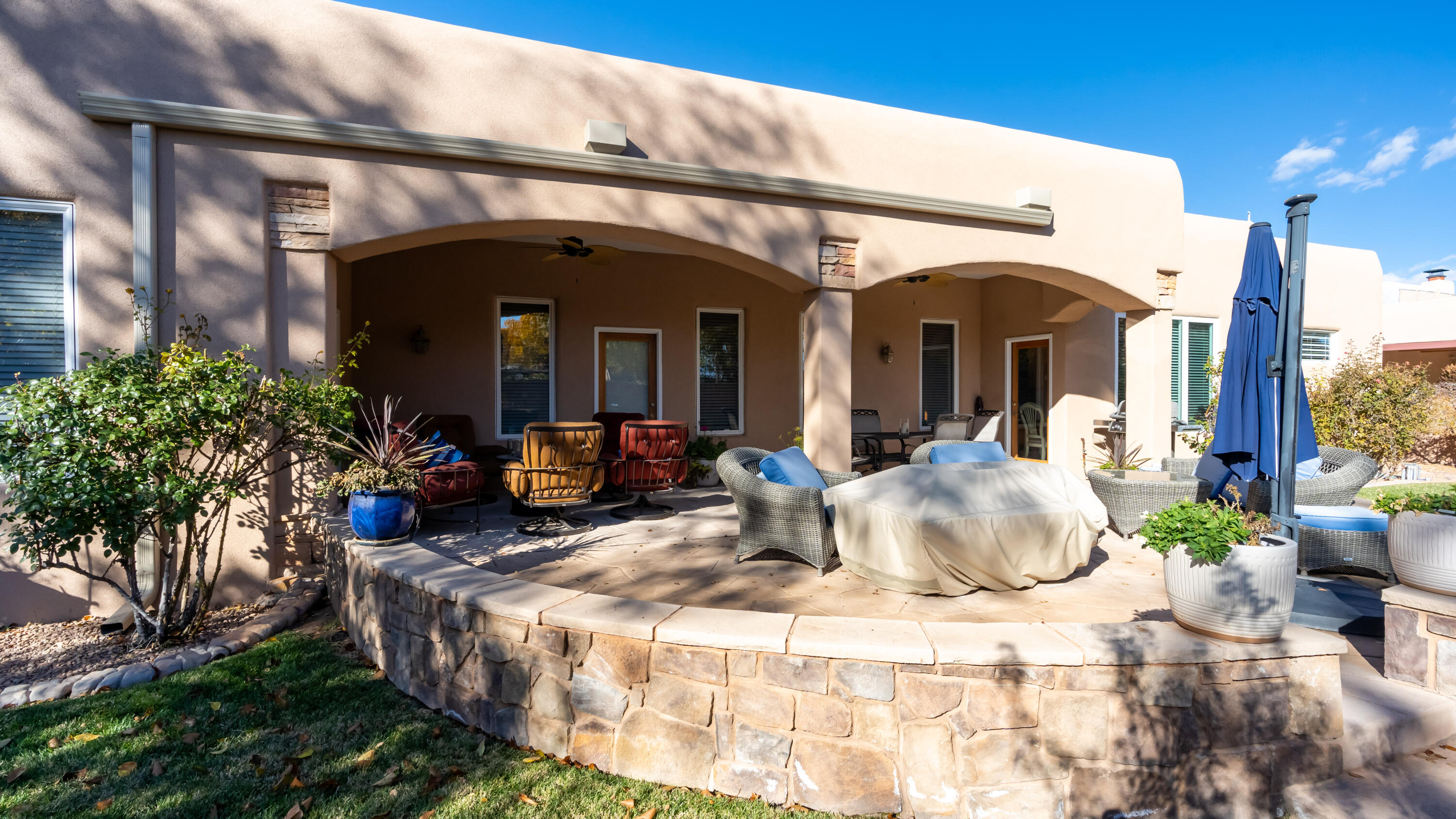 404 CILANTRO Lane NW