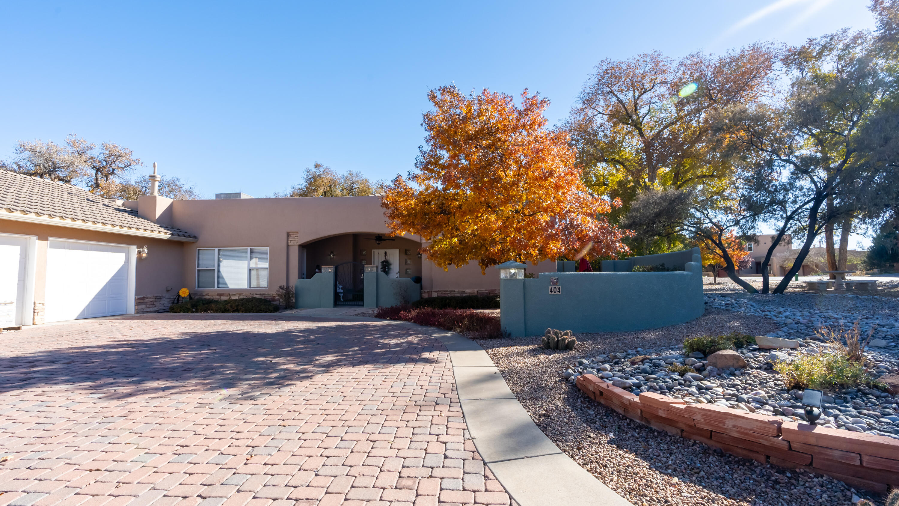 404 CILANTRO Lane NW