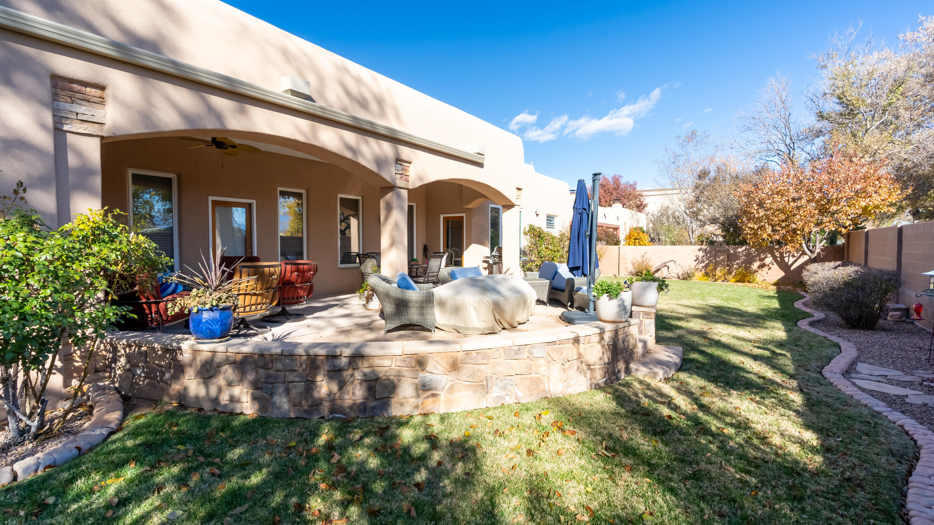 404 CILANTRO Lane NW