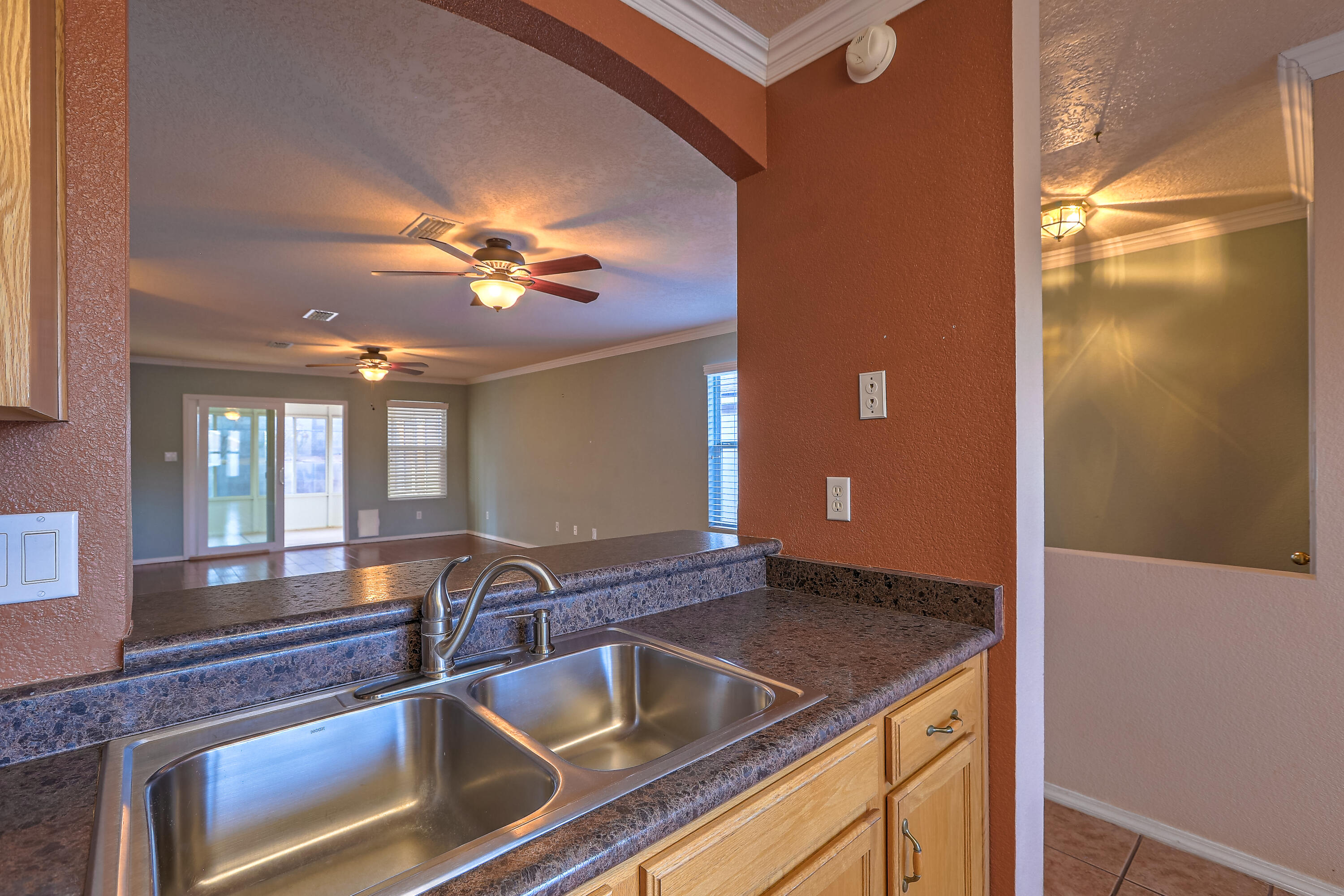 4015 CRESTA PARK Avenue NW