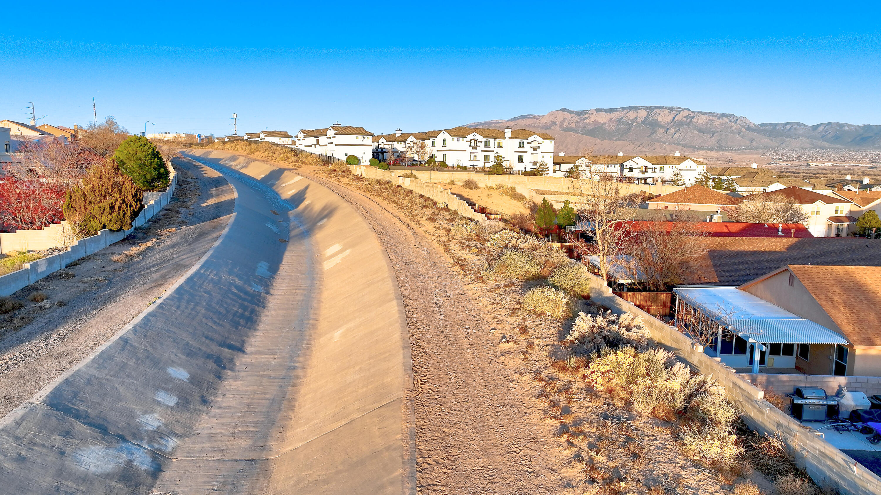 4015 CRESTA PARK Avenue NW