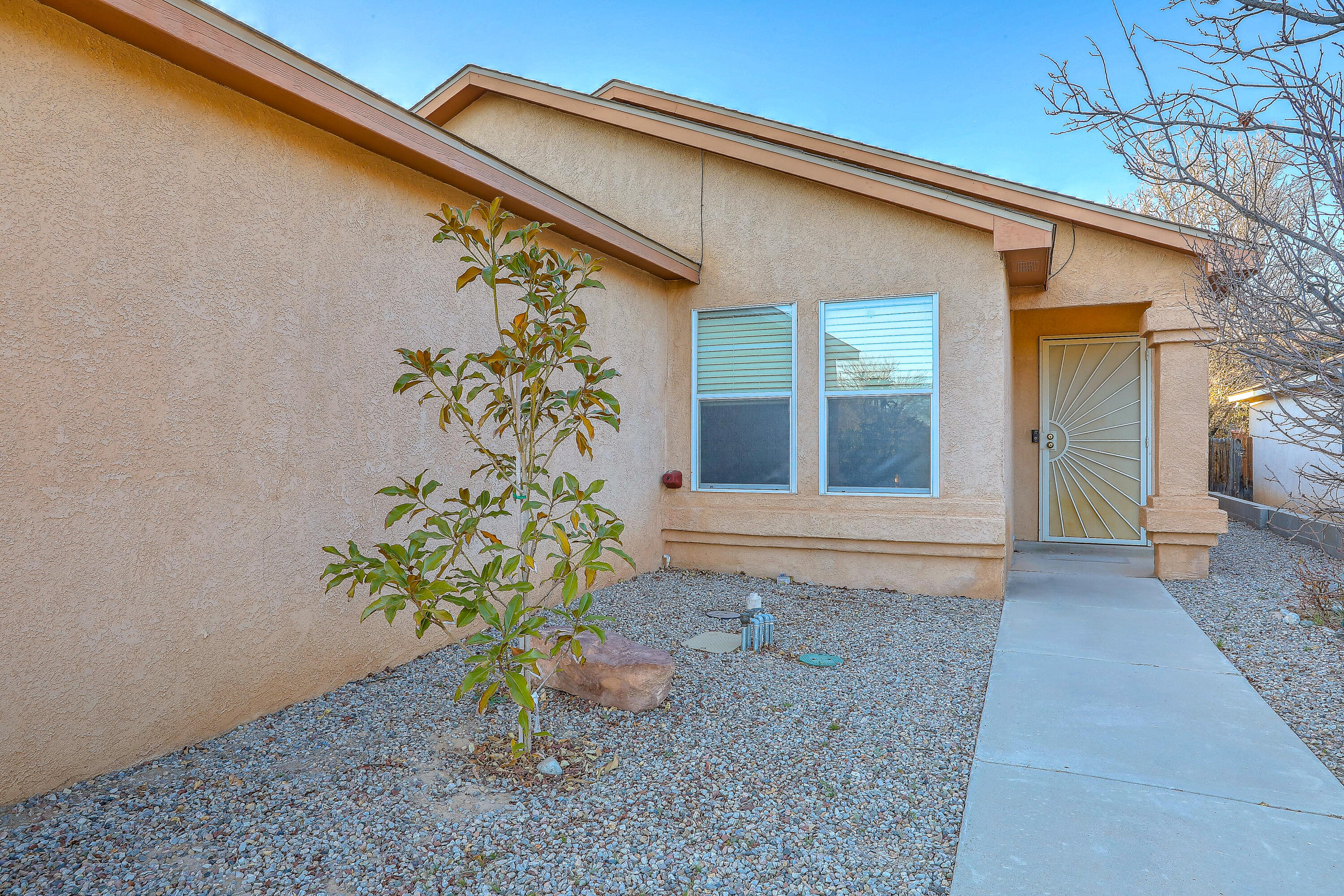 4015 CRESTA PARK Avenue NW