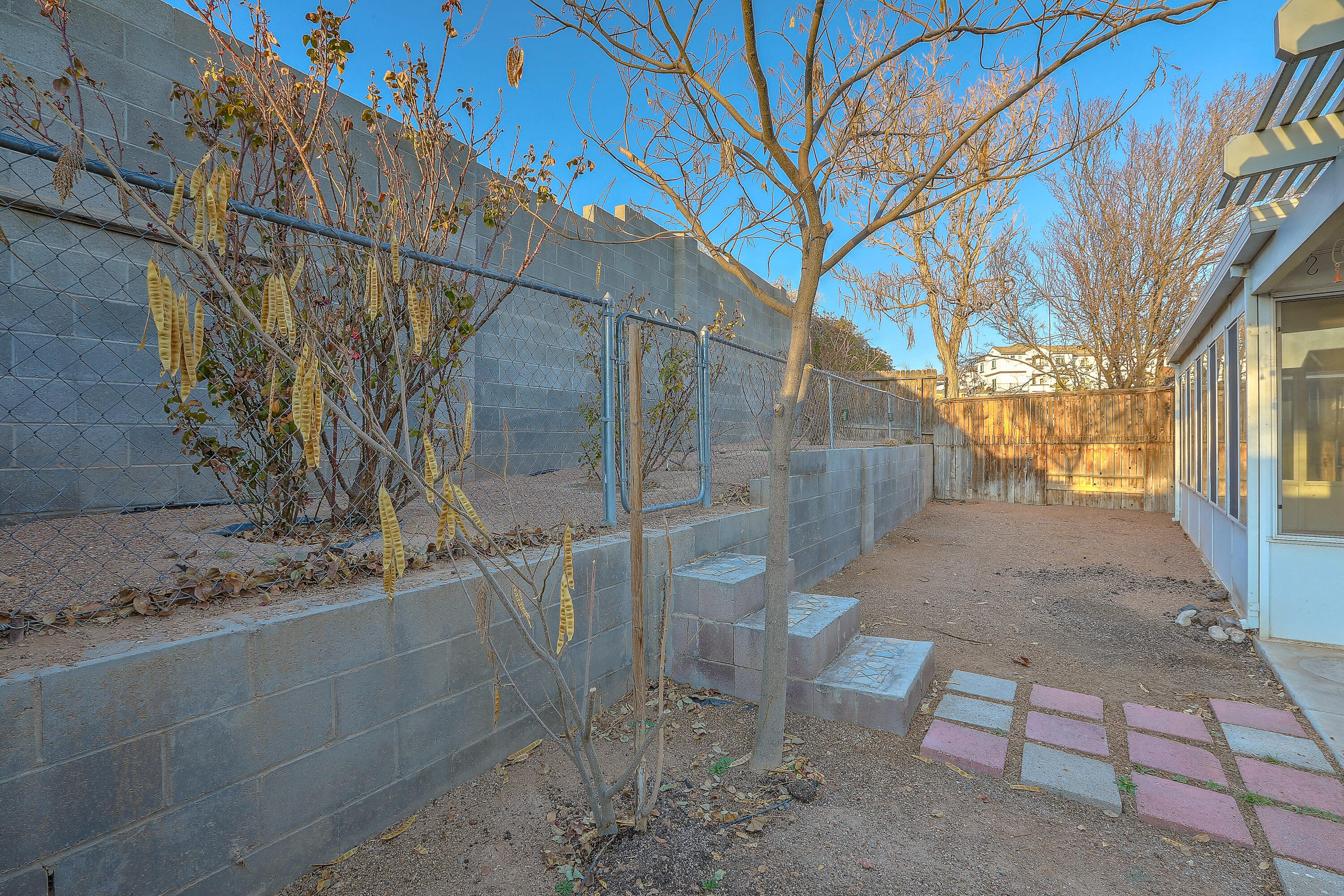 4015 CRESTA PARK Avenue NW