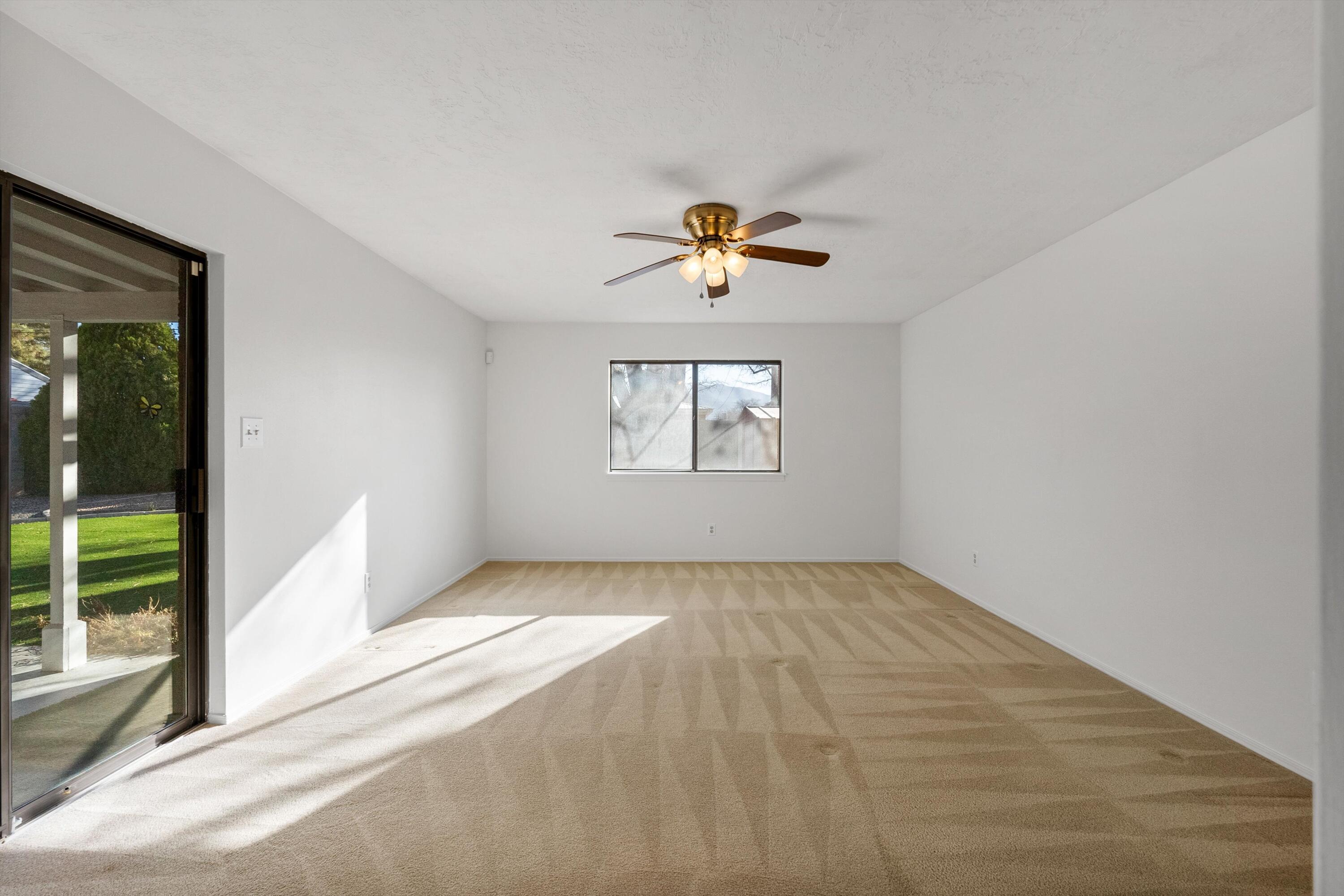 2808 DALLAS Street NE