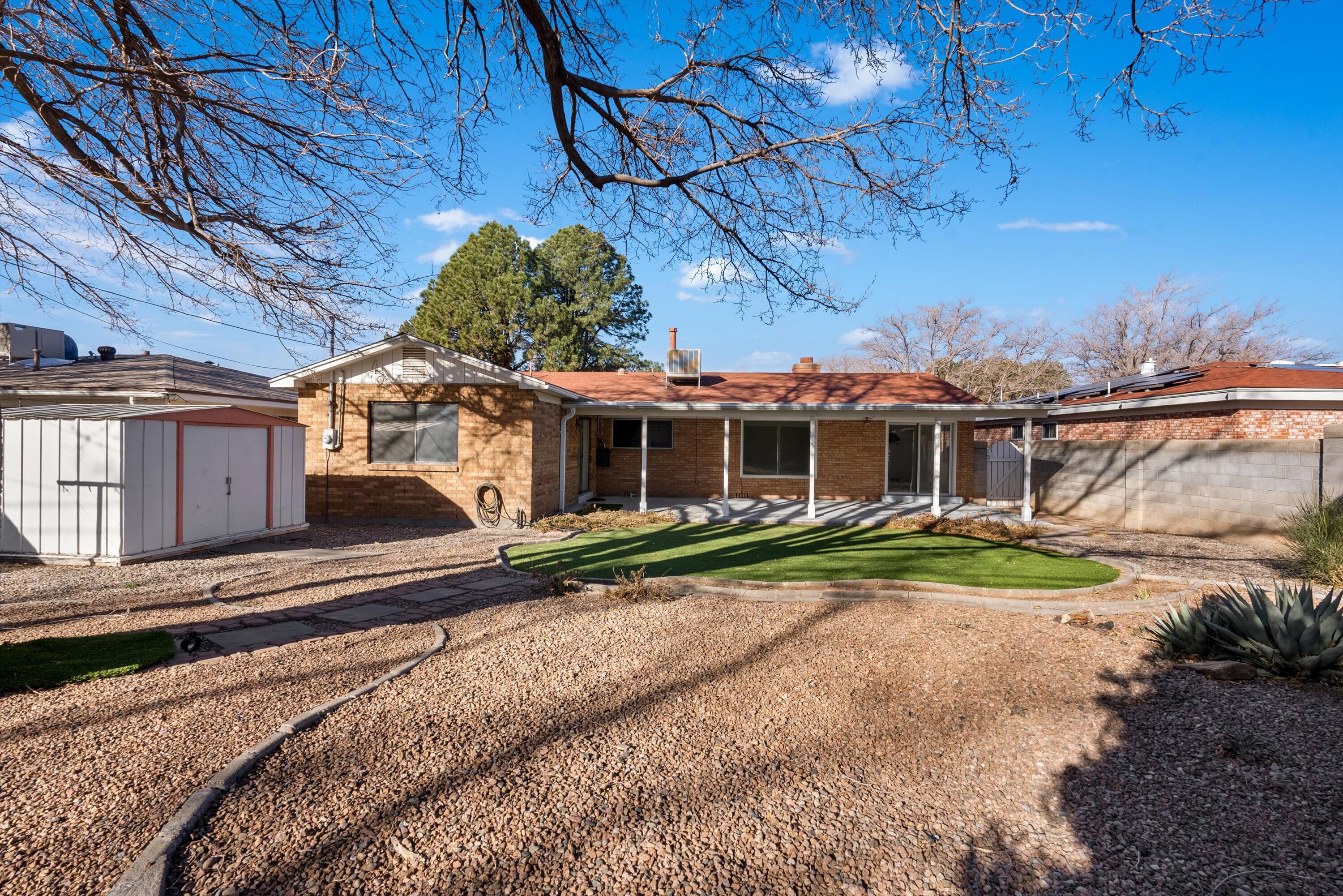 2808 DALLAS Street NE