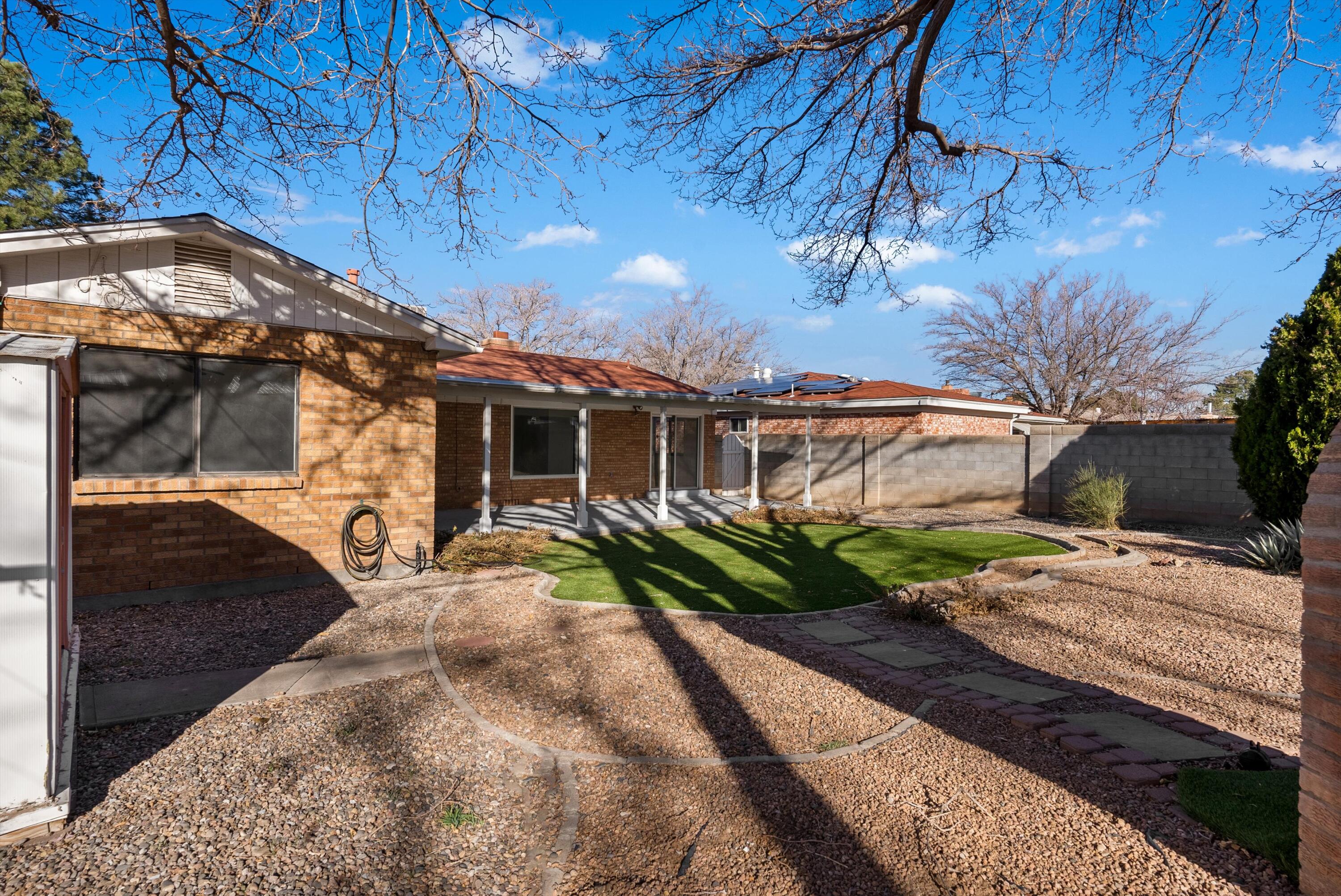 2808 DALLAS Street NE