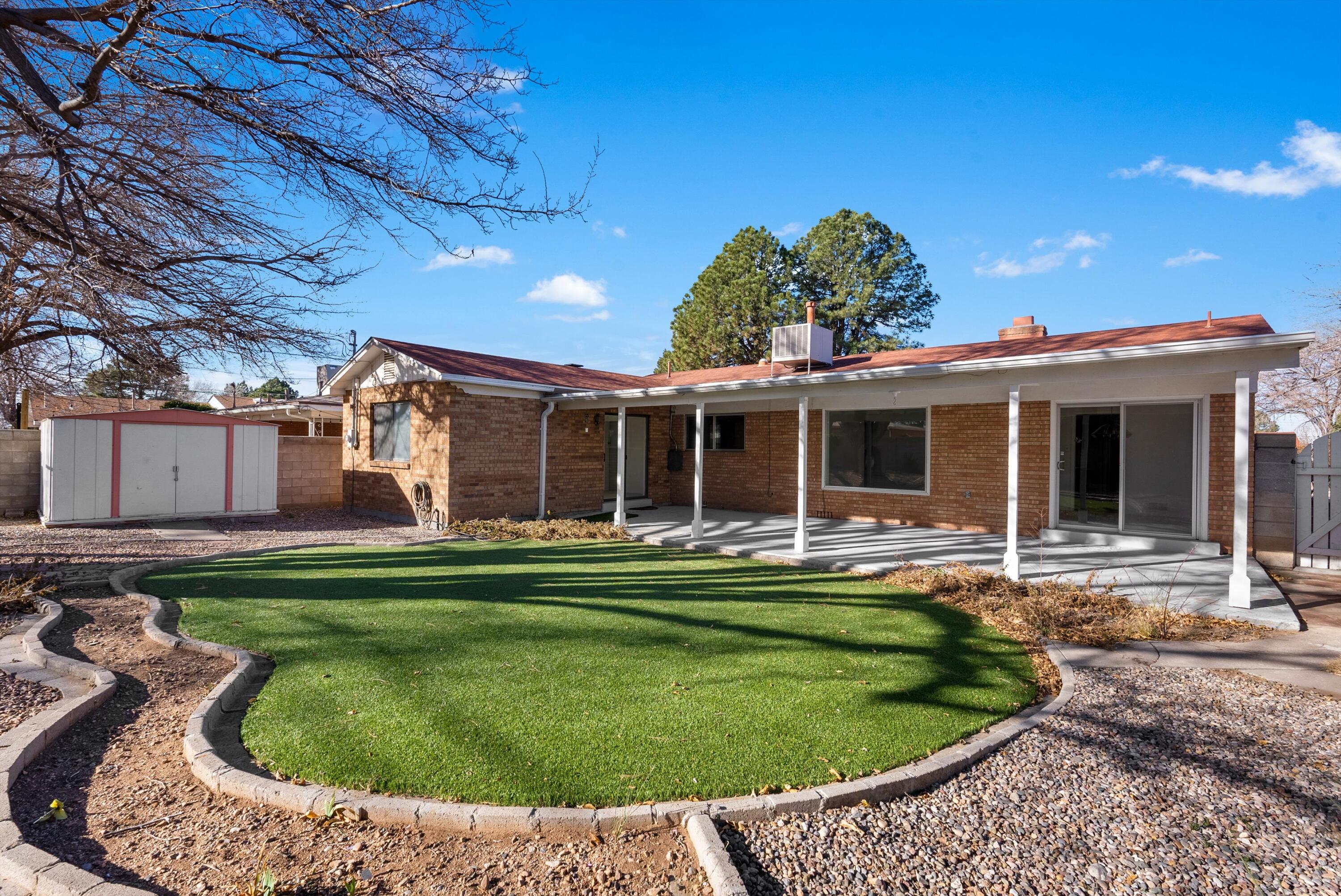 2808 DALLAS Street NE