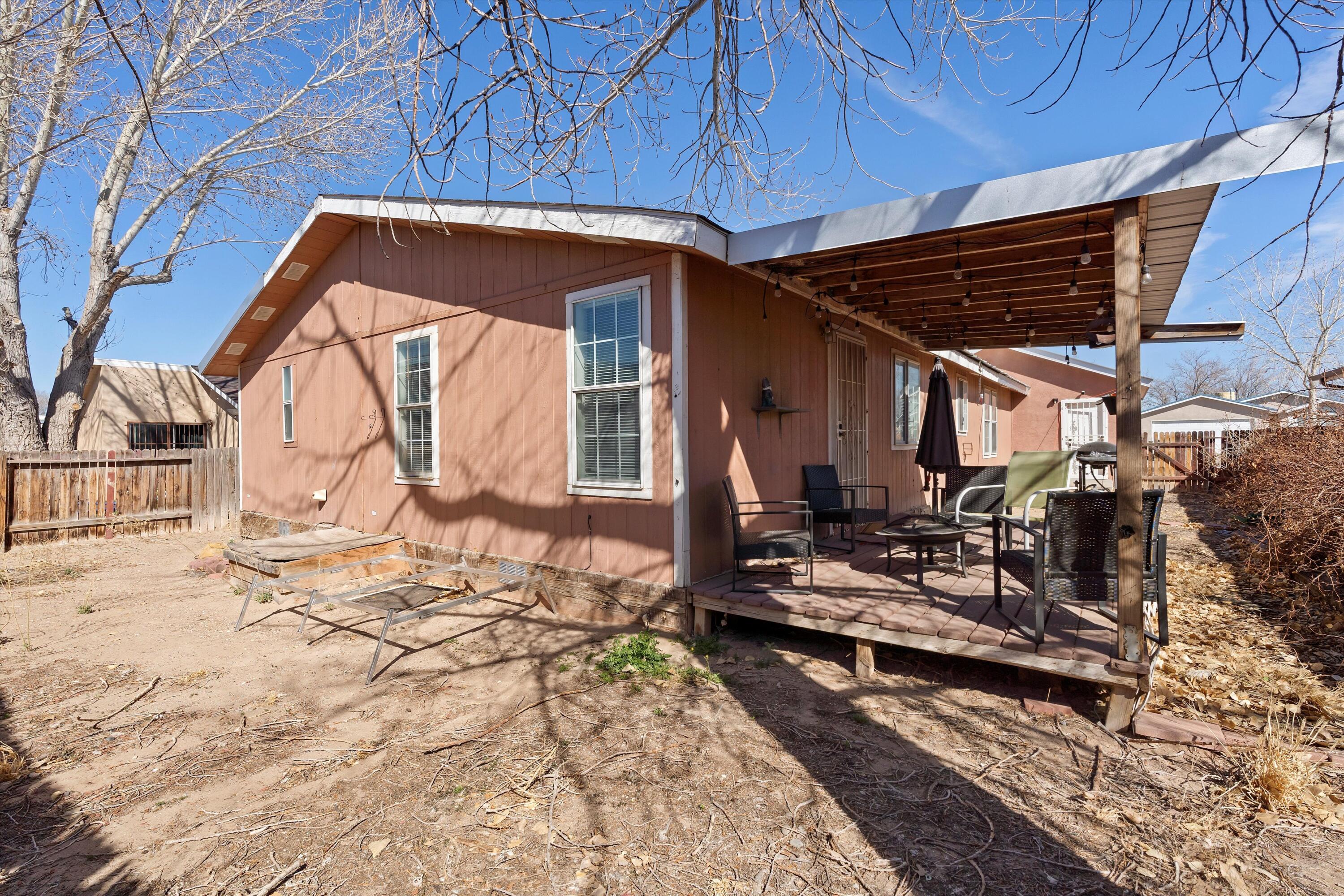 509 St James Place SW
