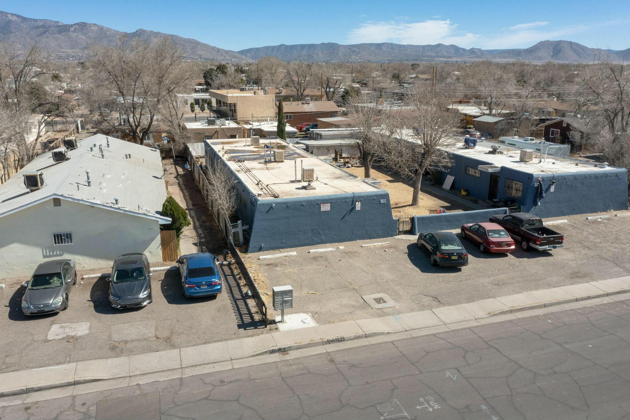 320 Rhode Island Street NE