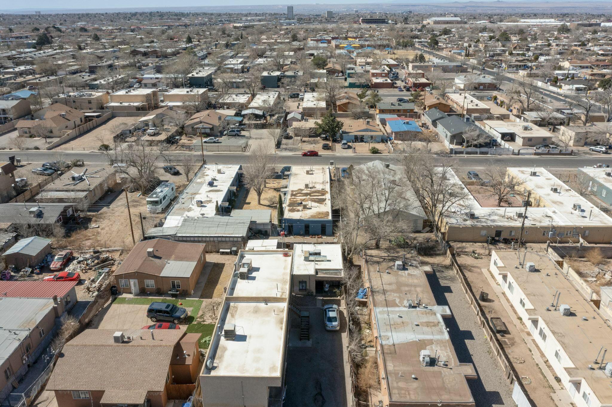 320 Rhode Island Street NE