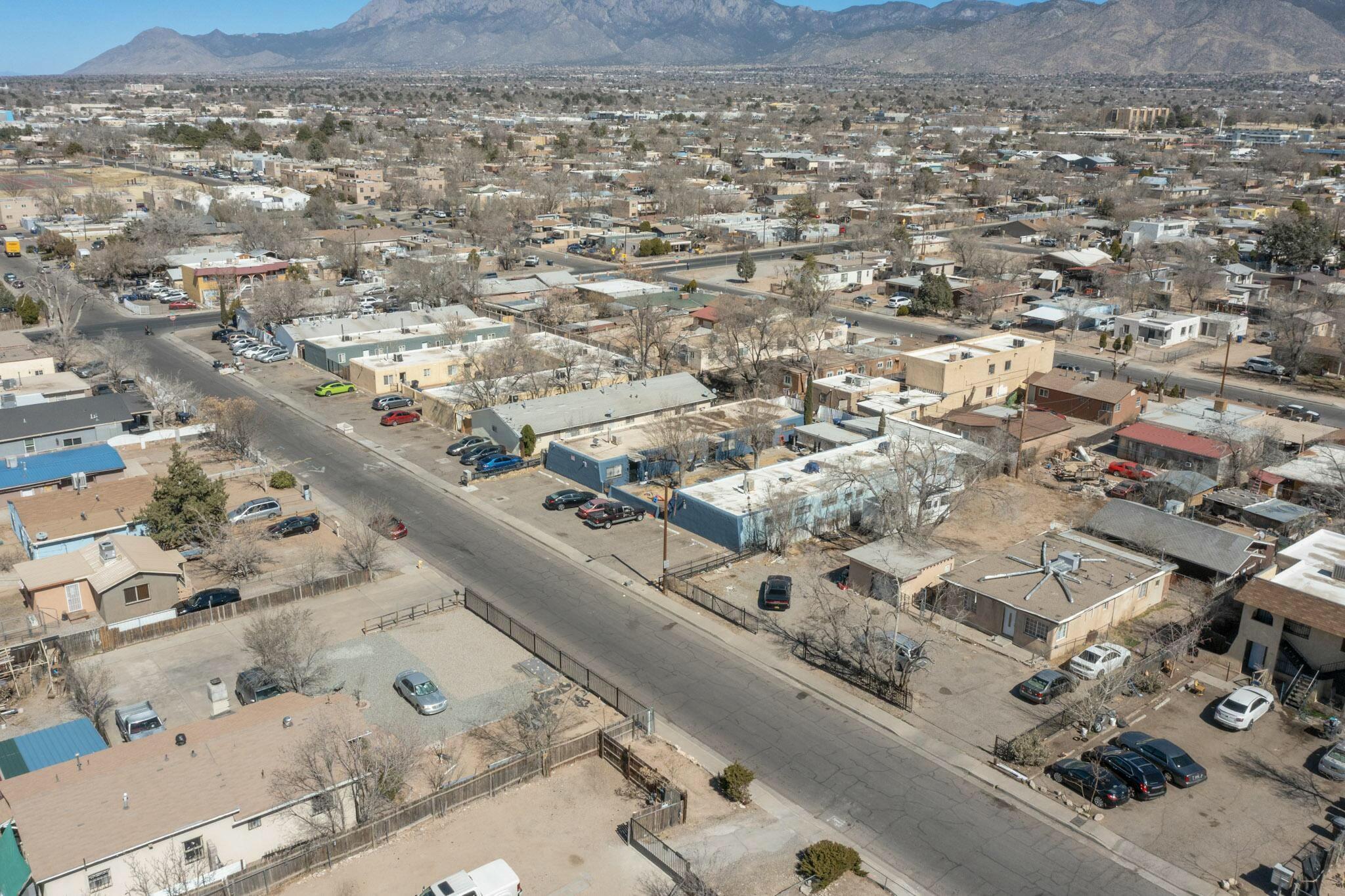 320 Rhode Island Street NE