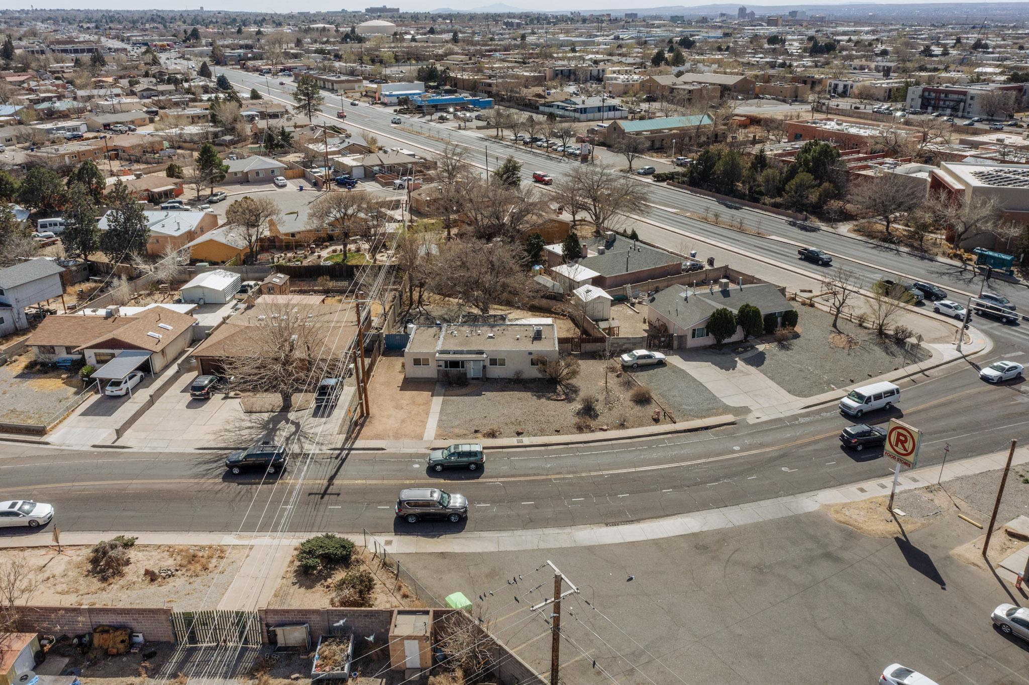 3608 COMANCHE Road NE